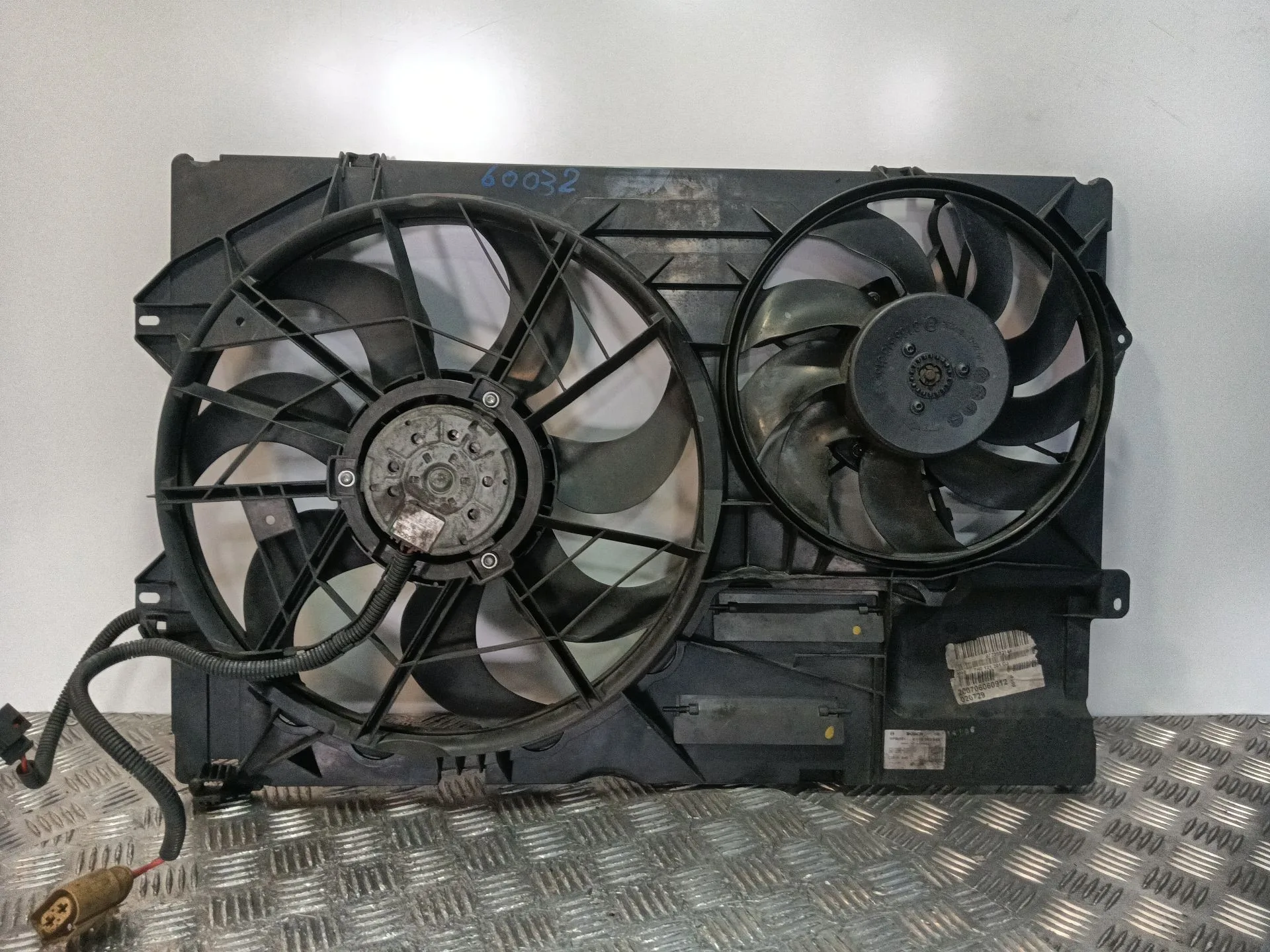 Electroventilador para Volkswagen Transporter T5 Furgoneta (7Ha, 7Hh, 7Ea, 7Eh)