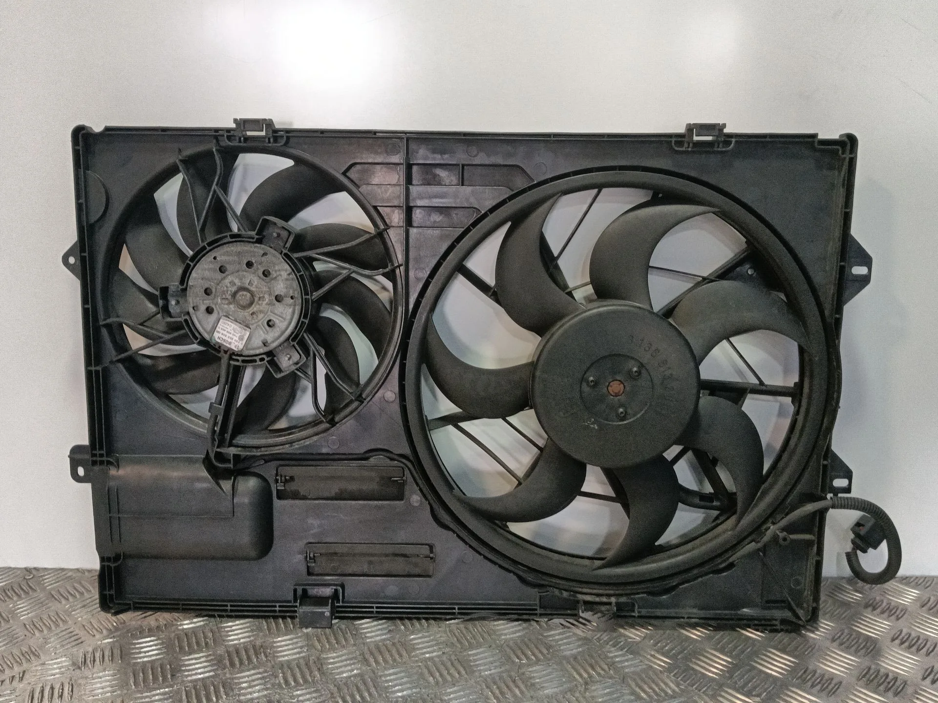 Electroventilador para Volkswagen Transporter T5 Furgoneta (7Ha, 7Hh, 7Ea, 7Eh)