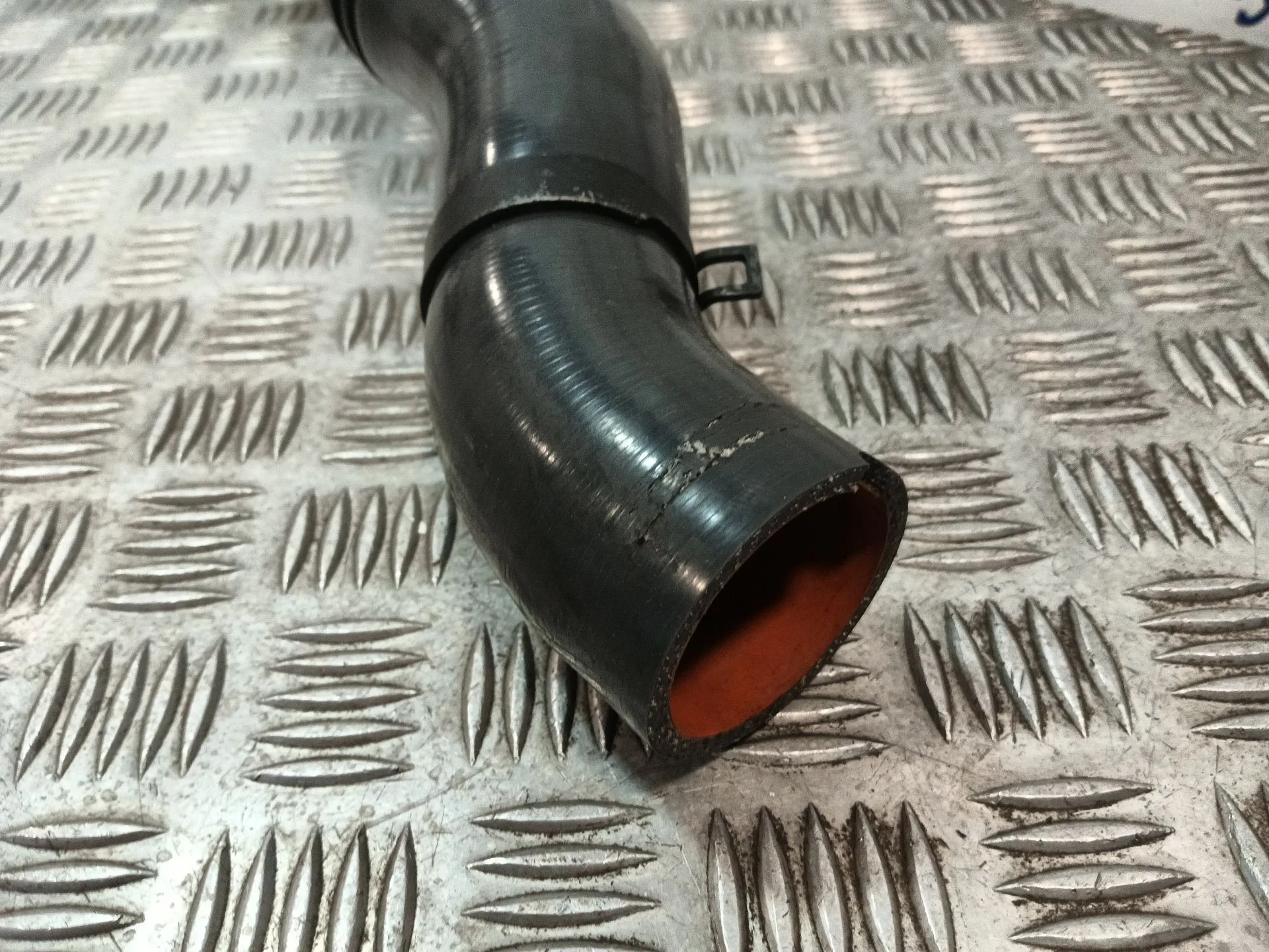 Tubo para Kia Carnival