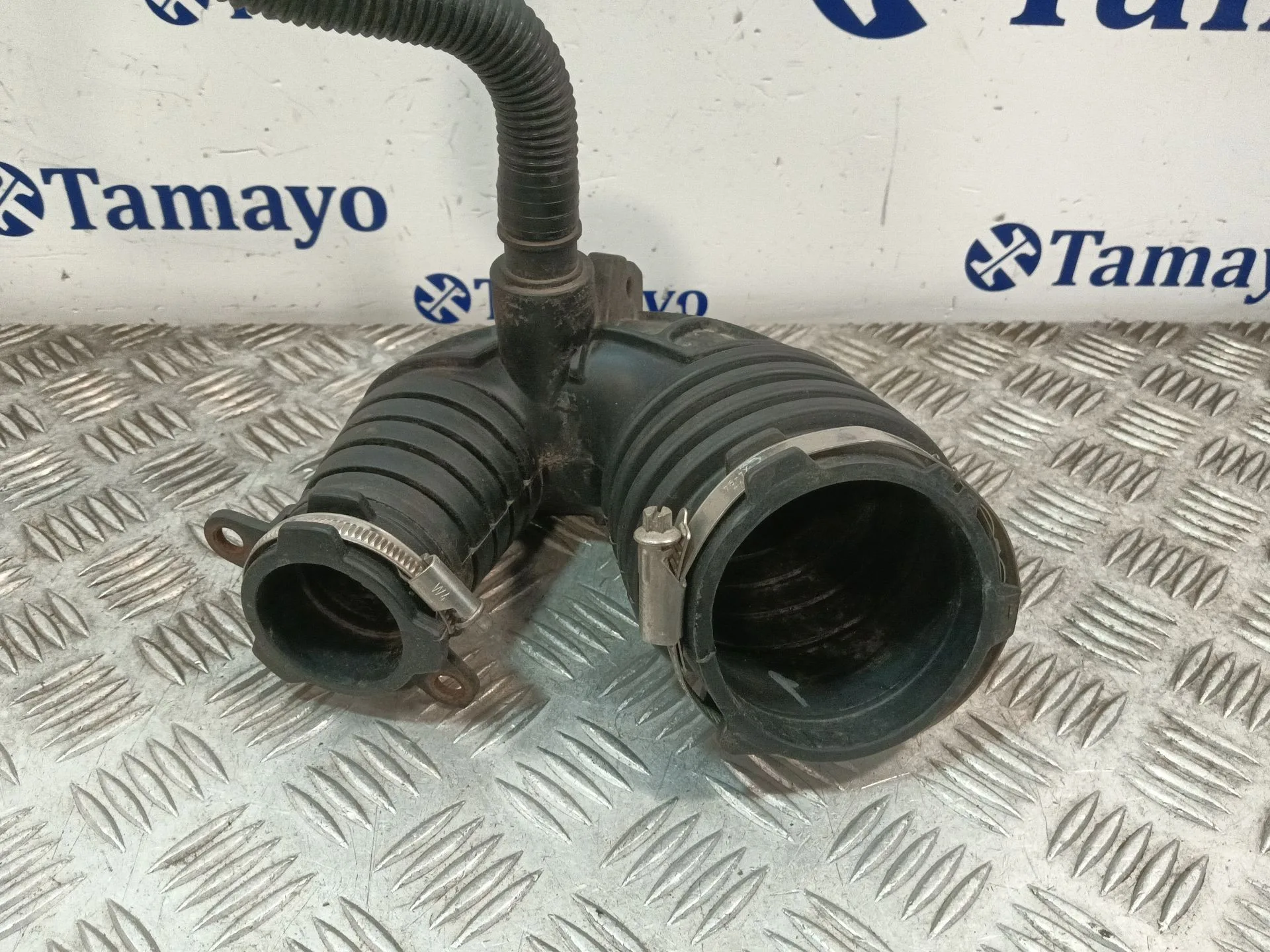 Tubo para Audi A6 Berlina (4F2)