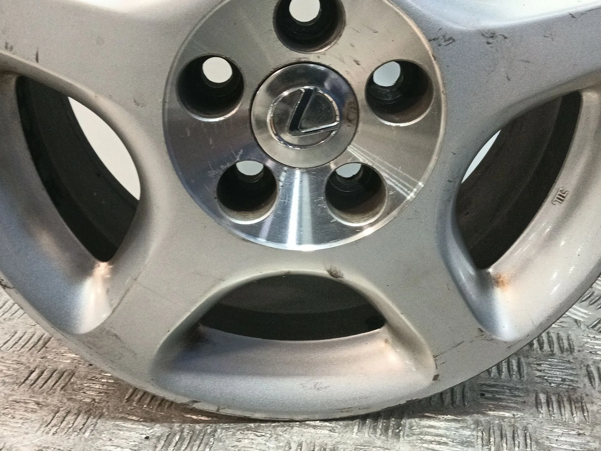 Llanta para Lexus Gs (_S16_)