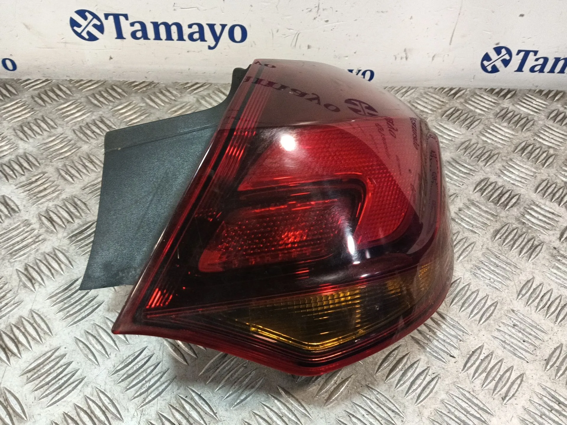 Piloto Trasero Derecho para Opel Astra J (P10)