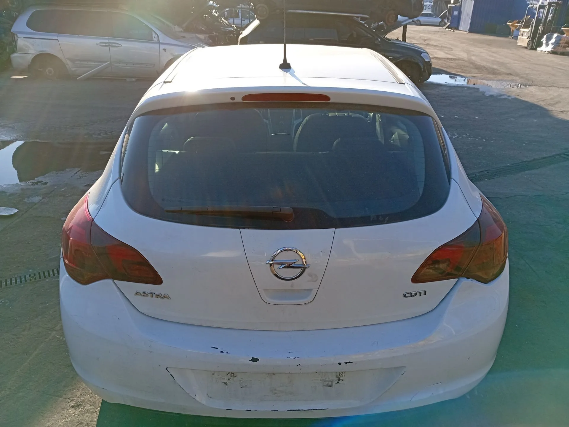 Porton Trasero para Opel Astra J (P10)