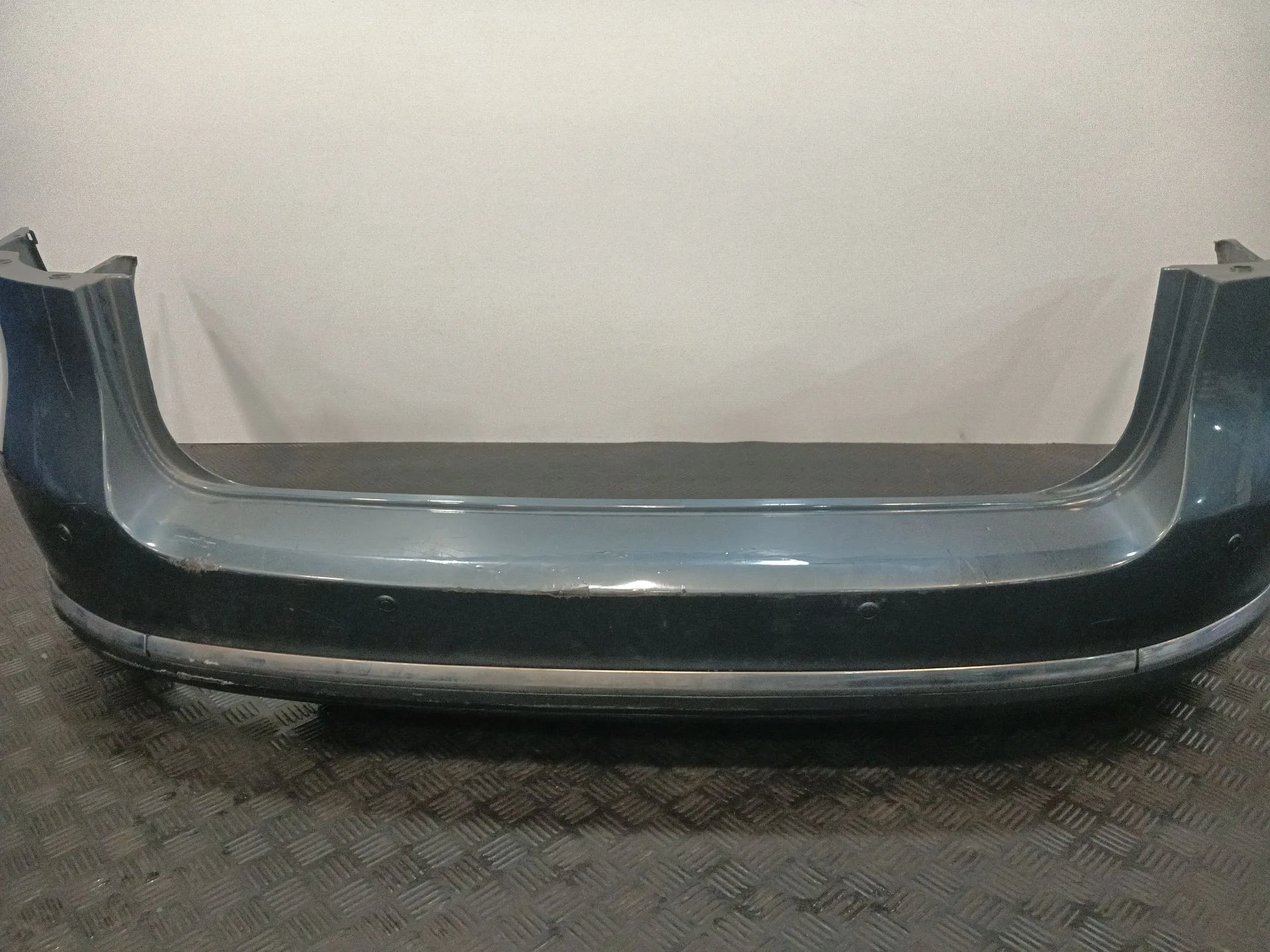 Paragolpes Trasero para Volkswagen Passat B7 Variant (365)