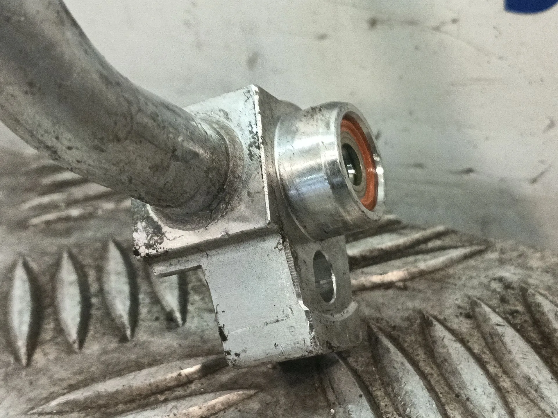 Tubos Aire Acondicionado para Ford Puma (J2K, Cf7)