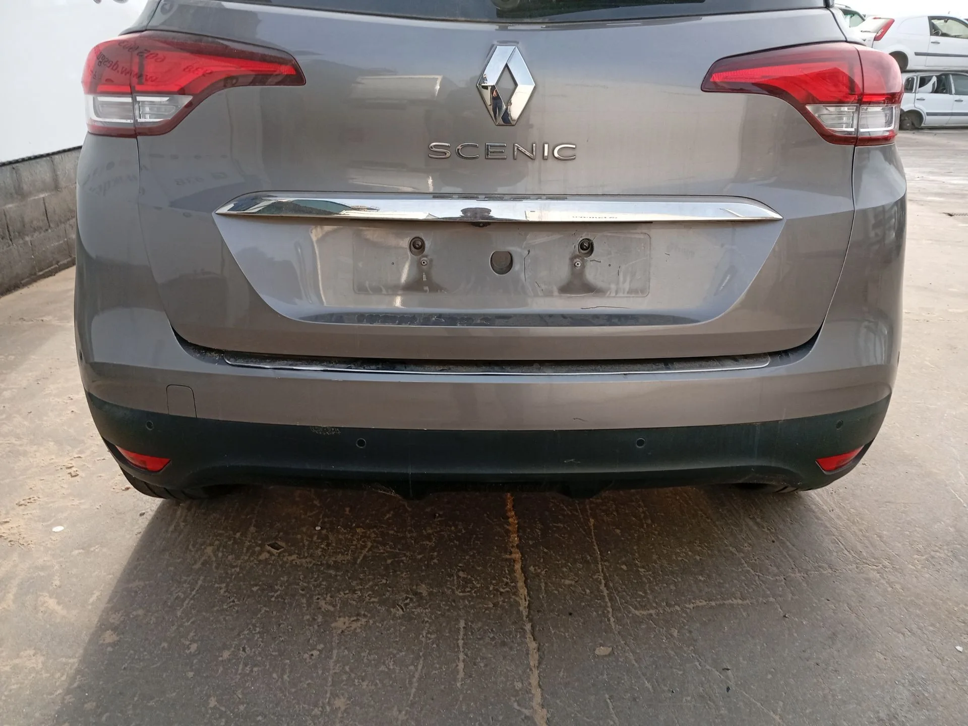 Paragolpes Trasero para Renault Scenic Iv (J9_)