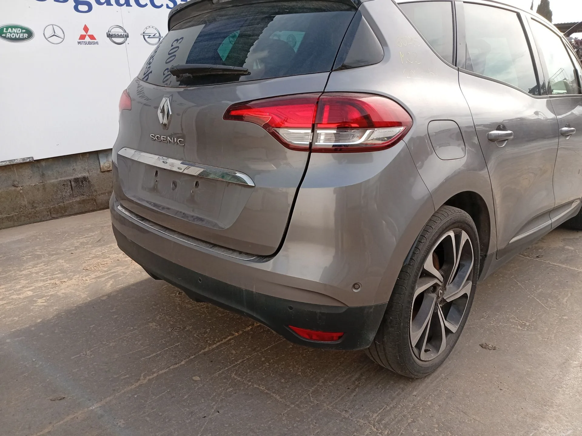 Paragolpes Trasero para Renault Scenic Iv (J9_)
