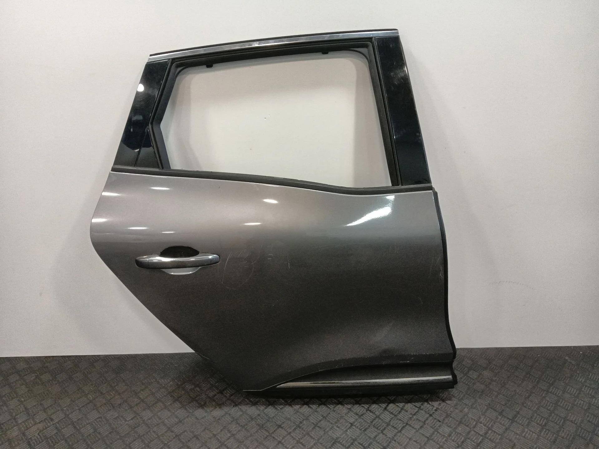 Puerta Trasera Derecha para Renault Scenic Iv (J9_)