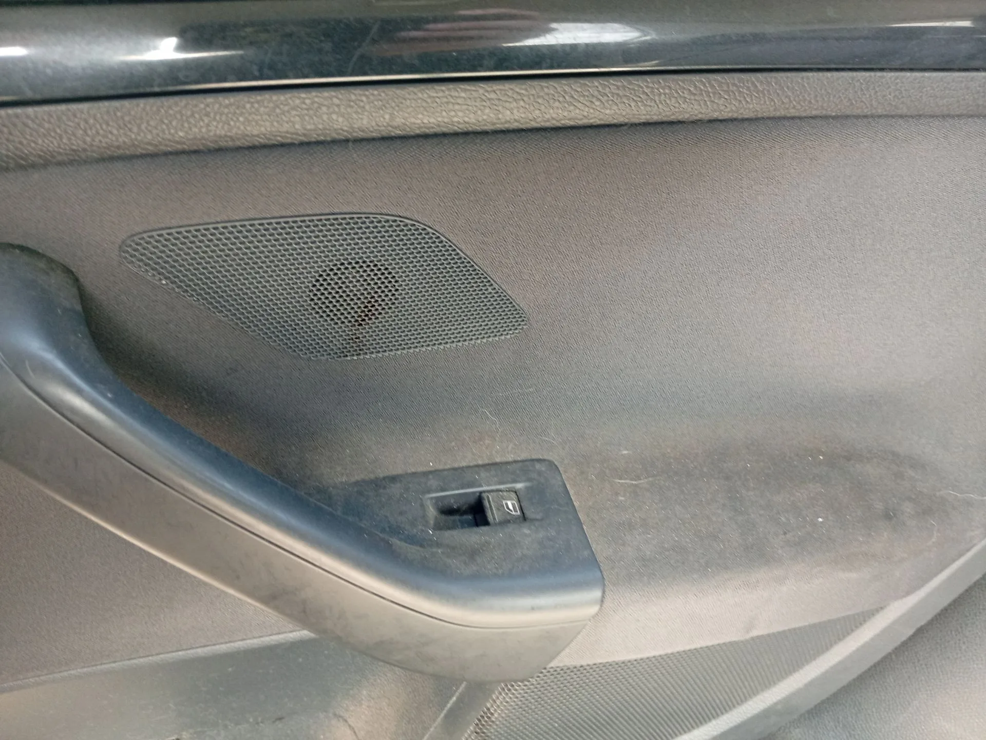 Mando Elevalunas Trasero Derecho para Volkswagen Golf V (1K1)