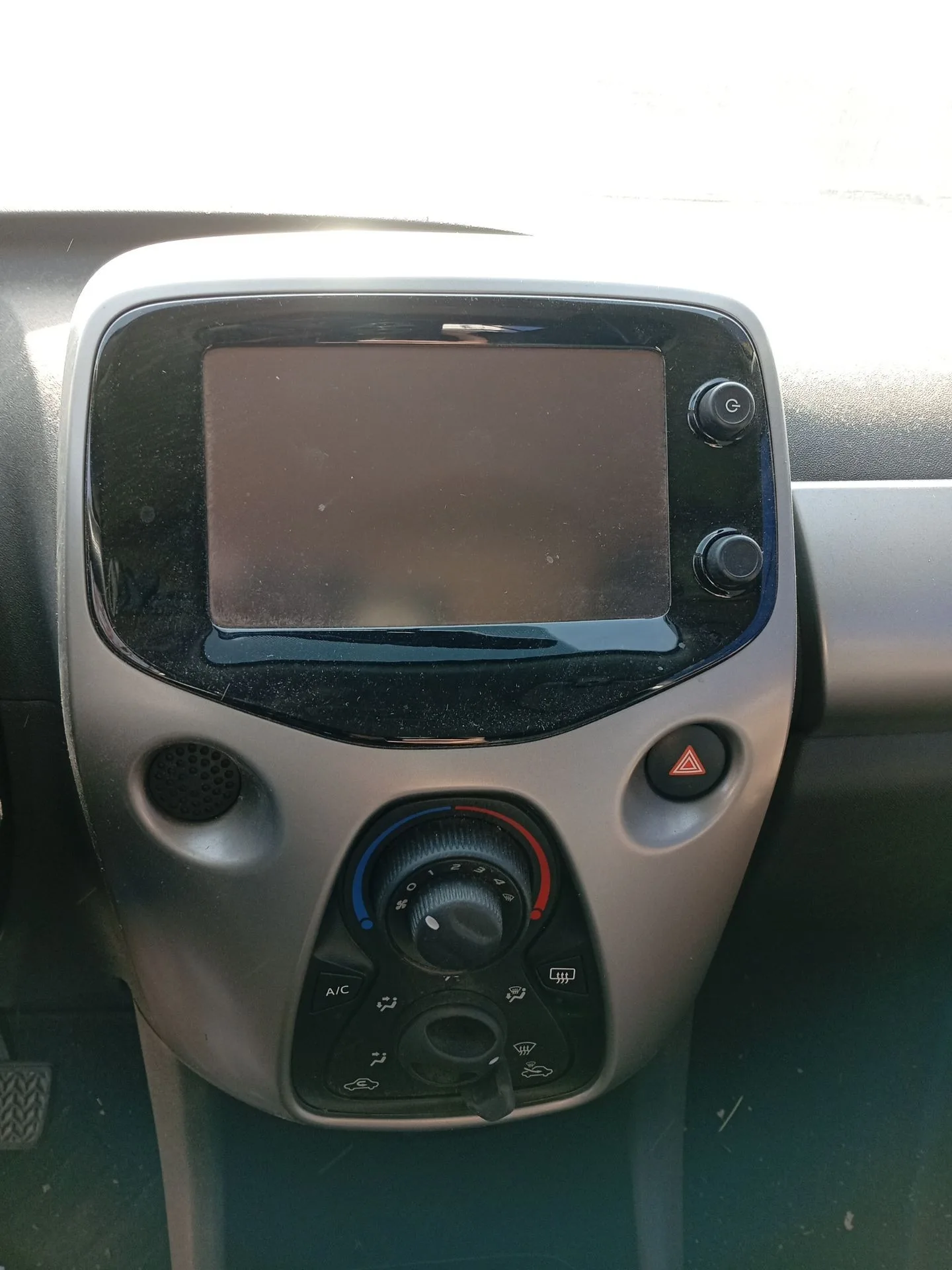 Pantalla / Mando Multifuncion para Peugeot 108