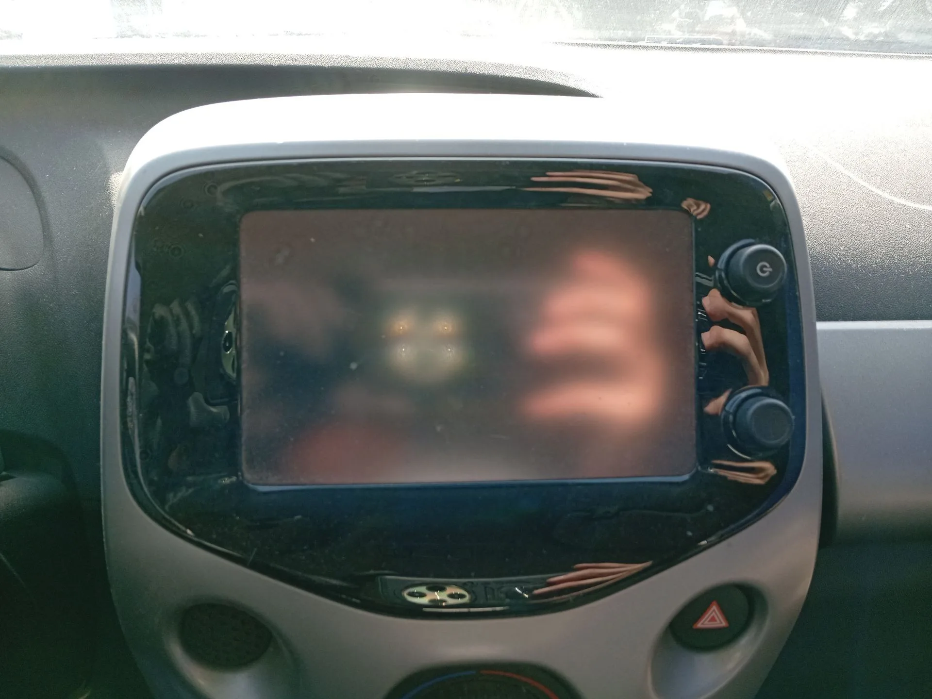 Pantalla / Mando Multifuncion para Peugeot 108