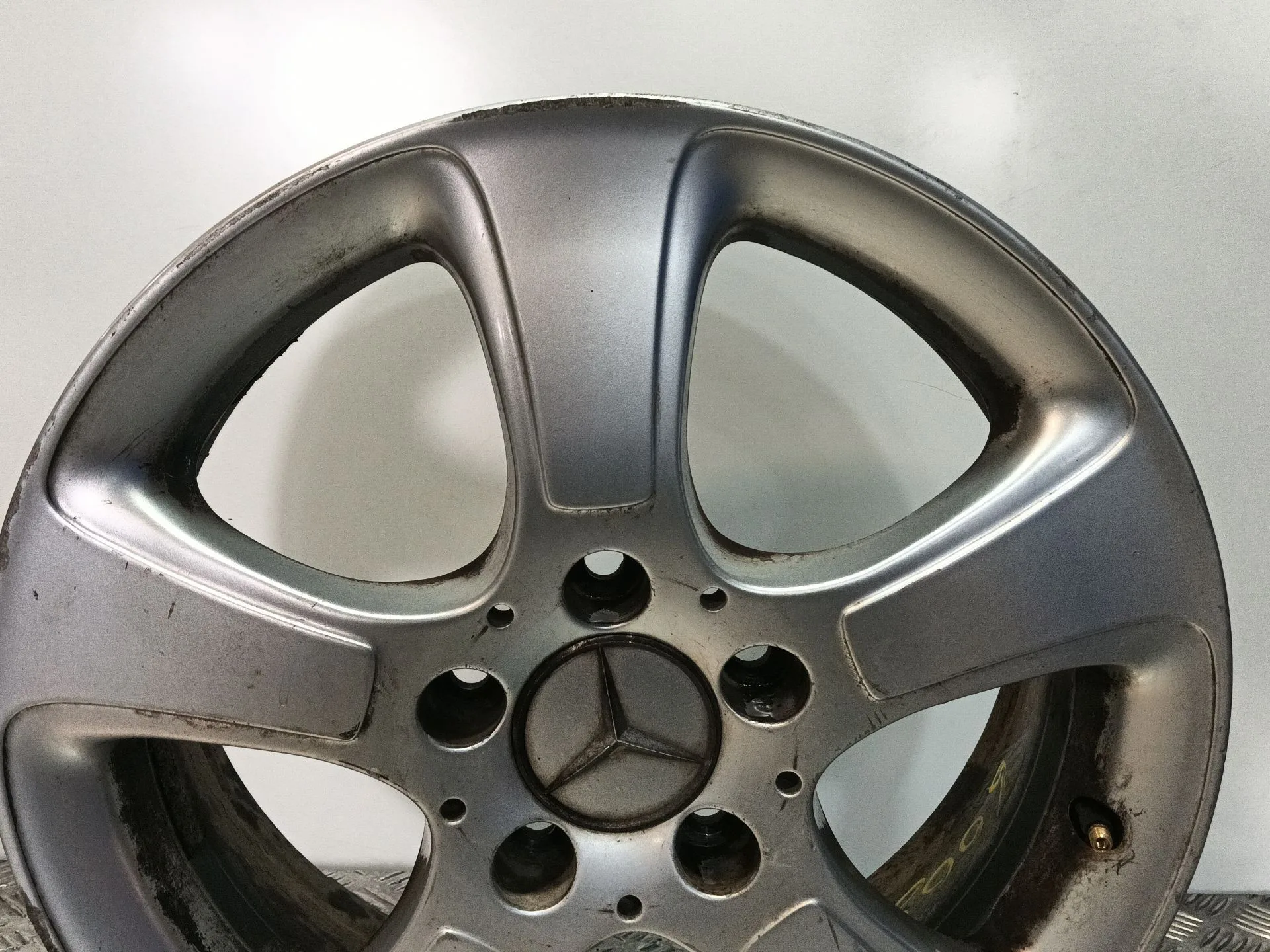 Llanta para Mercedes-Benz Clase A (W169)