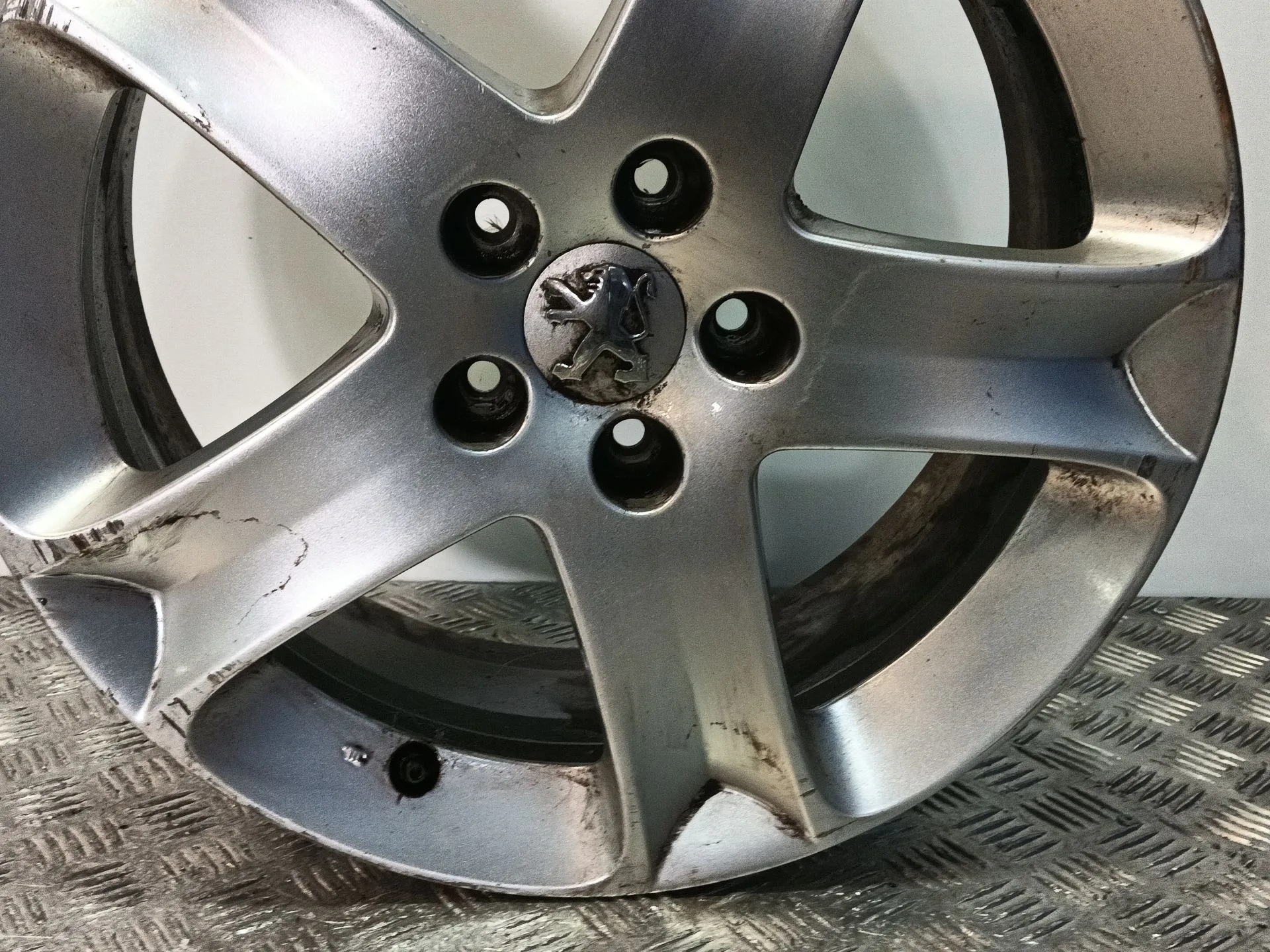 Llanta para Peugeot 407 Sw (6E_, 6D_)
