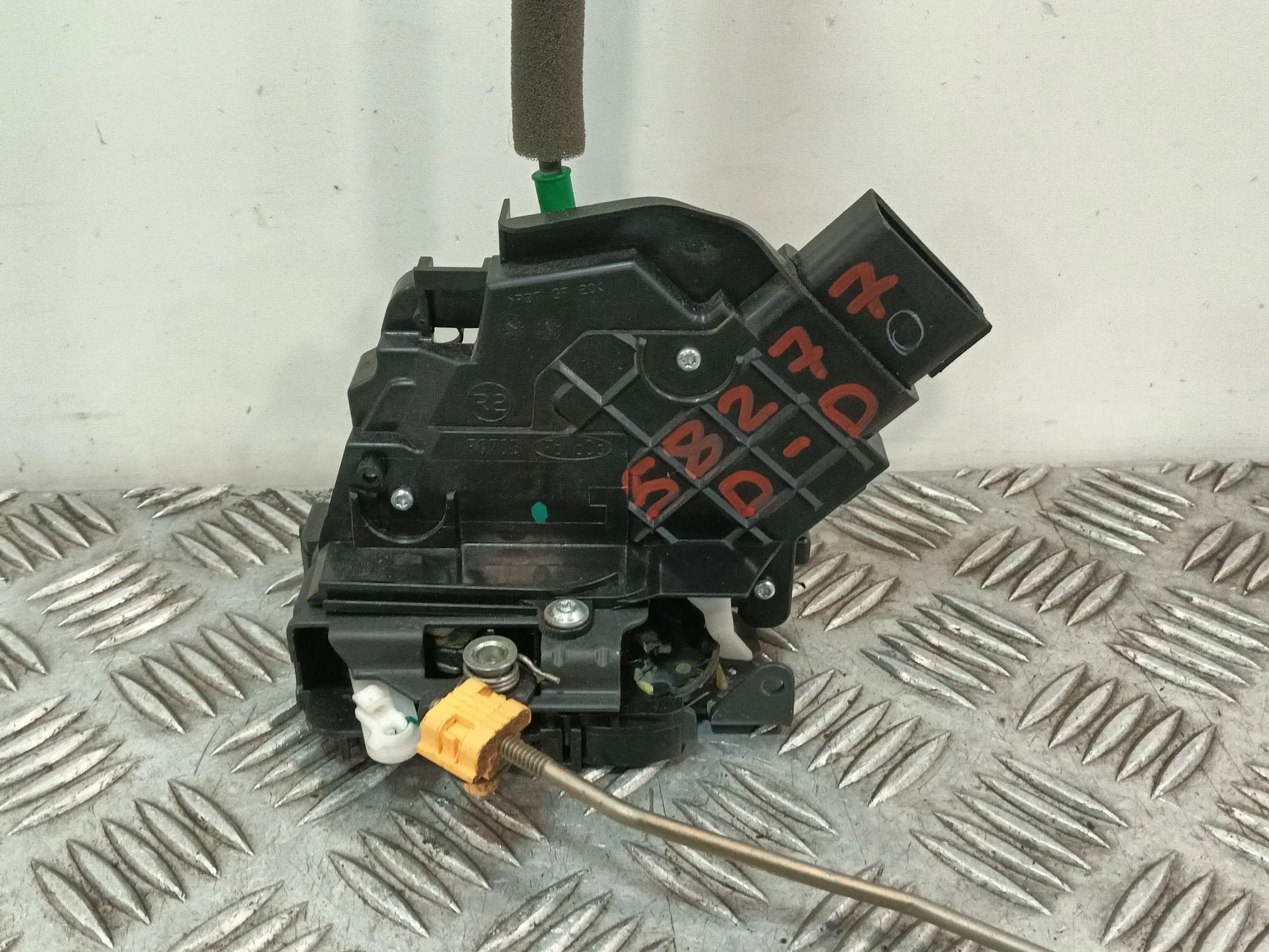 Cerradura Puerta Delantera Derecha para Ford Ka+