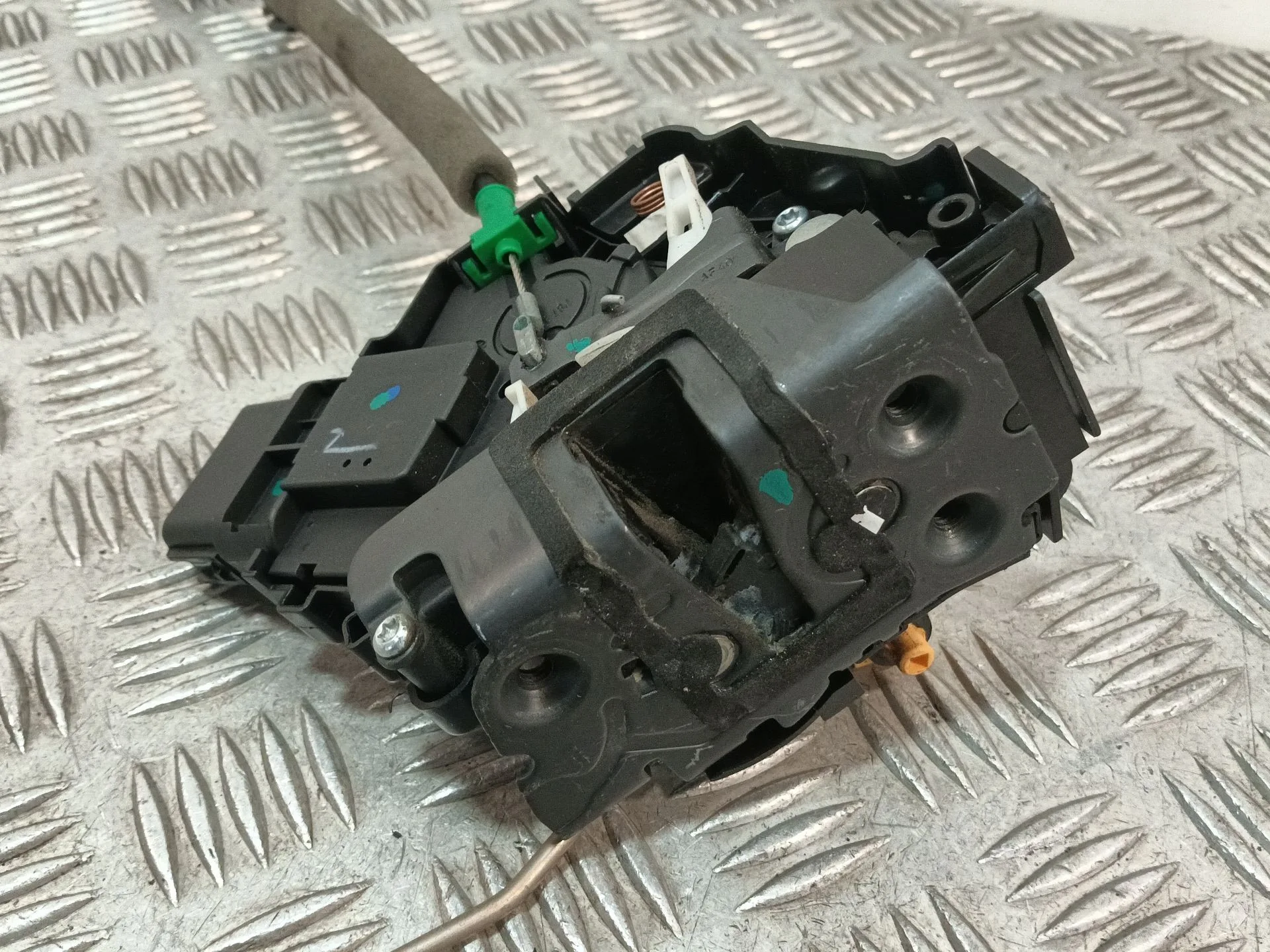 Cerradura Puerta Delantera Derecha para Ford Ka+