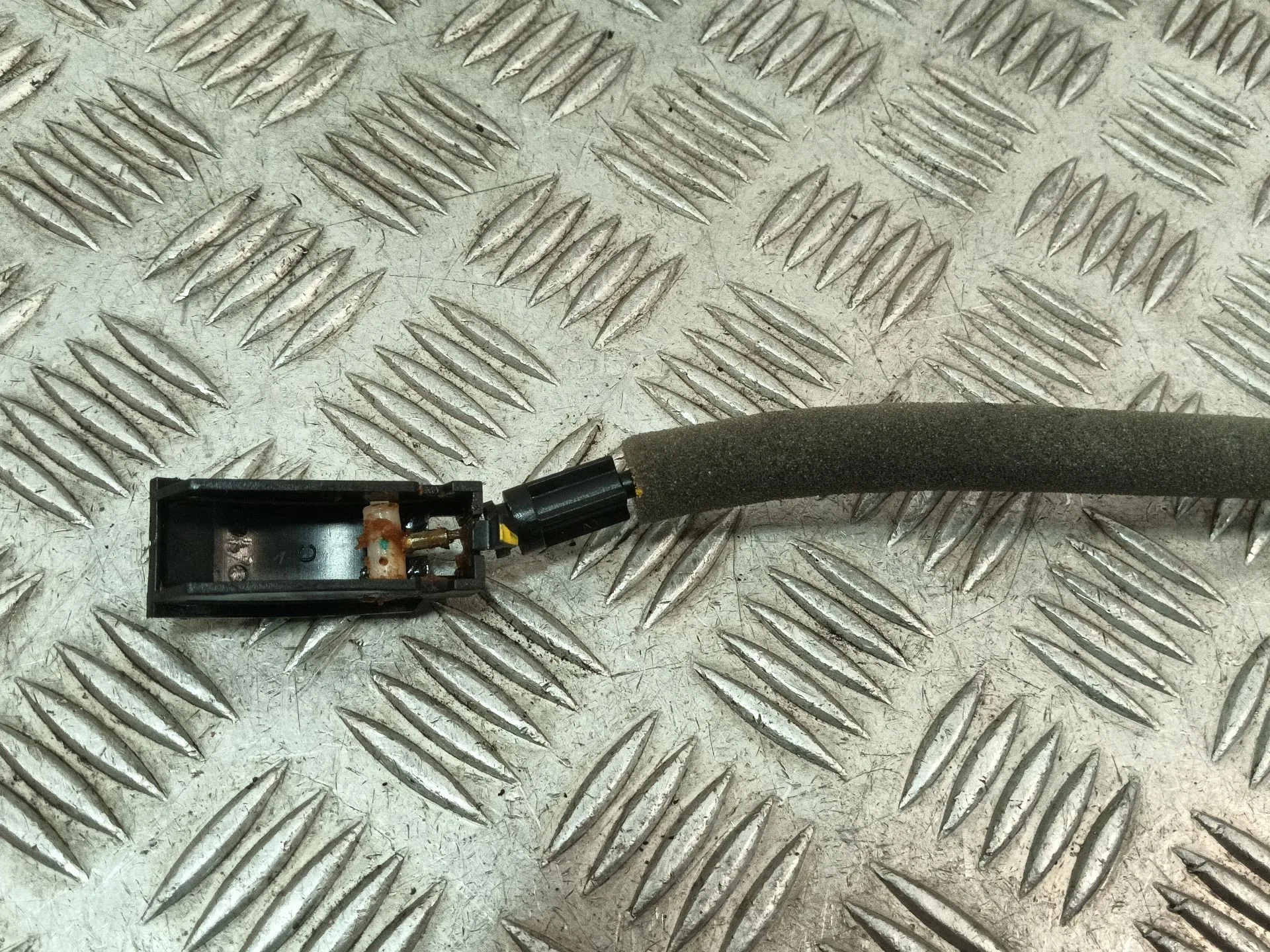 Cerradura Puerta Delantera Derecha para Ford Ka+