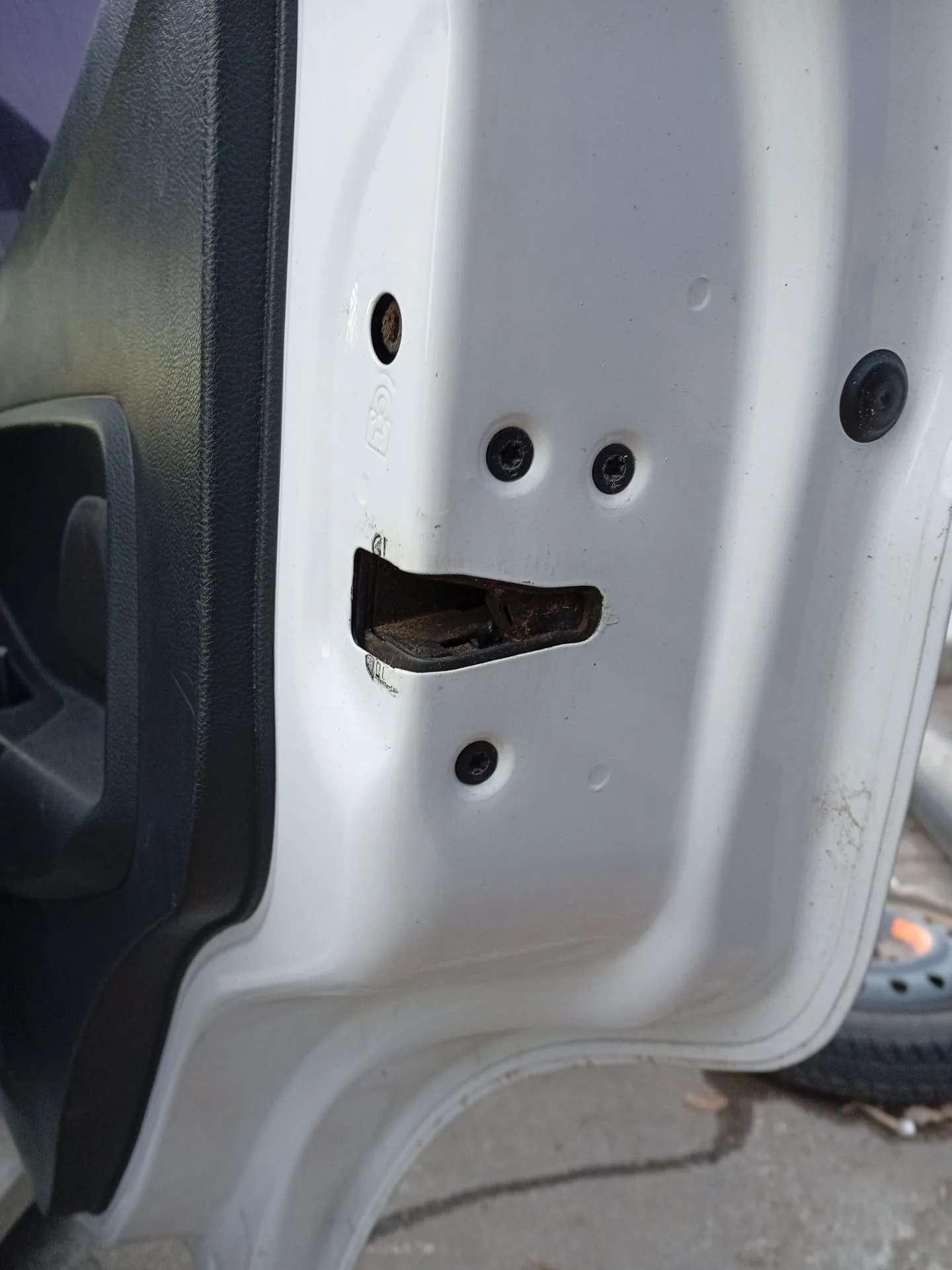 Cerradura Puerta Trasera Derecha para Ford Ka+