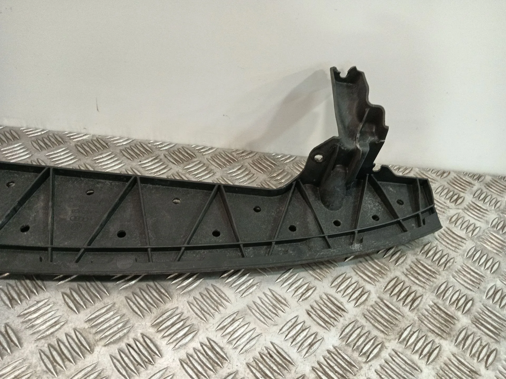 Travesano Inferior para Volkswagen Golf V (1K1)