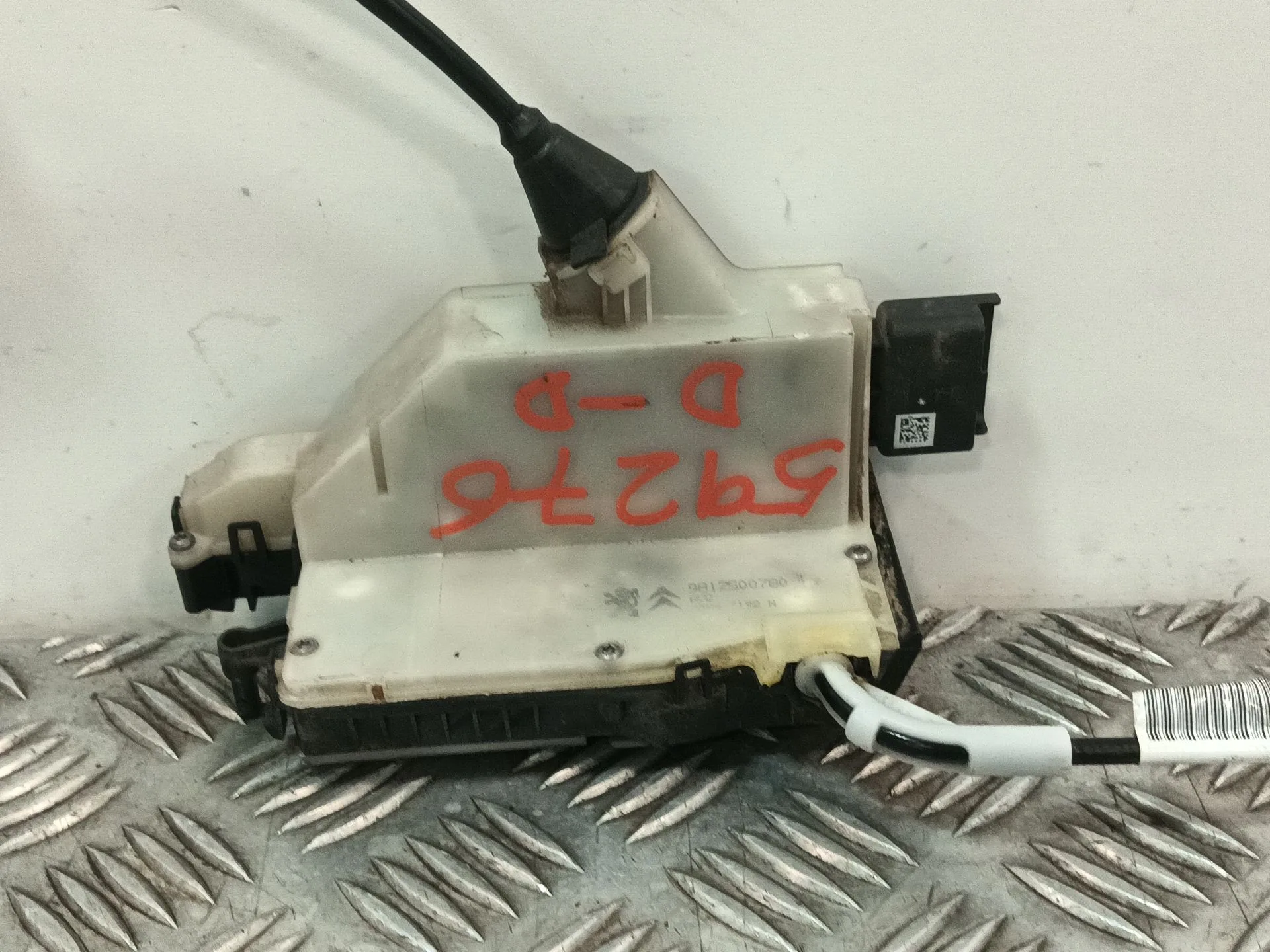 Cerradura Puerta Delantera Derecha para Peugeot 208 I (Ca_, Cc_)