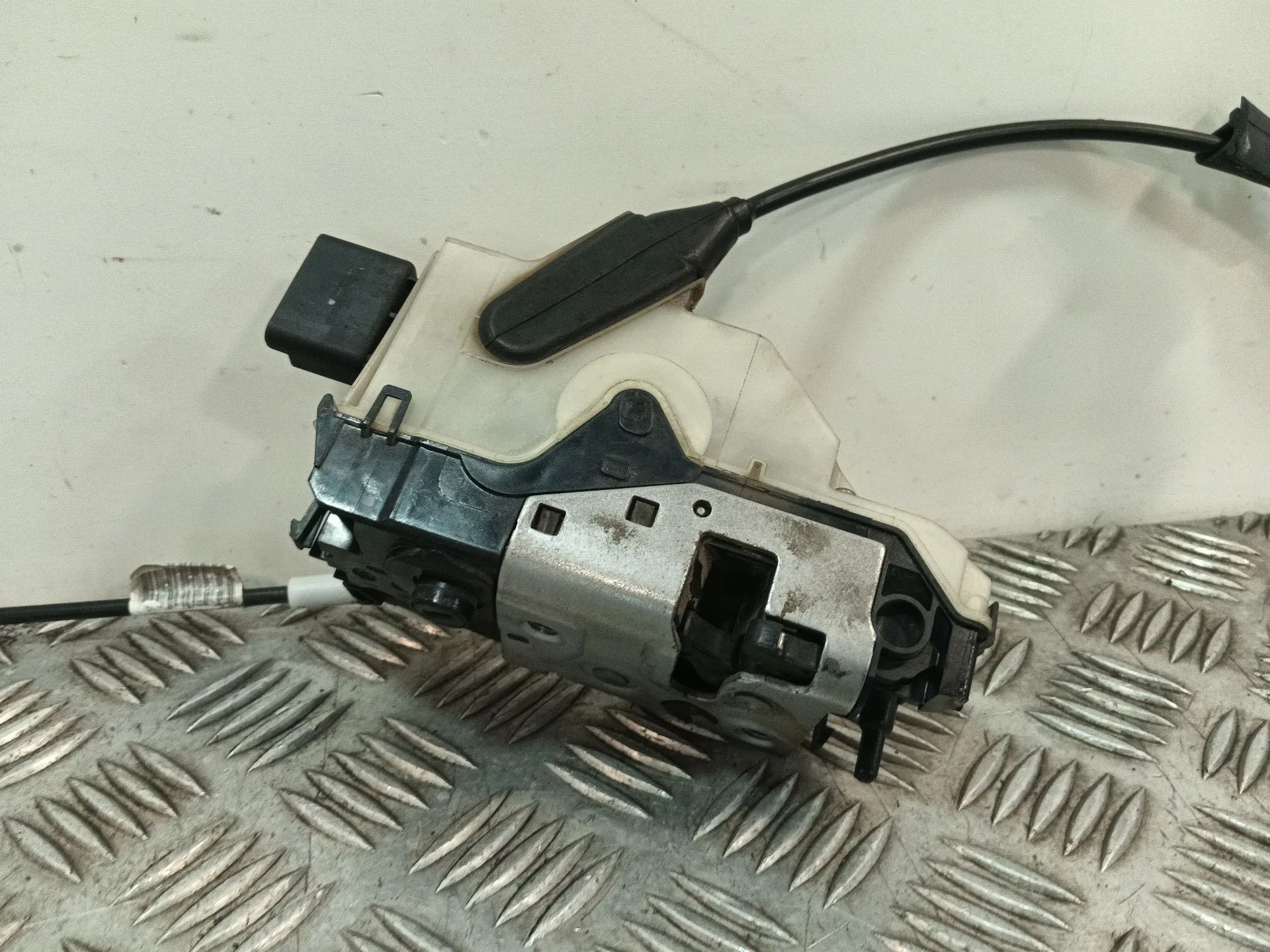 Cerradura Puerta Delantera Derecha para Peugeot 208 I (Ca_, Cc_)