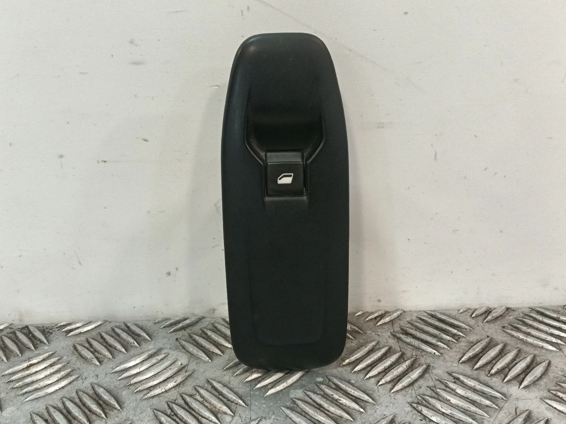 Mando Elevalunas Delantero Derecho para Peugeot 208 I (Ca_, Cc_)