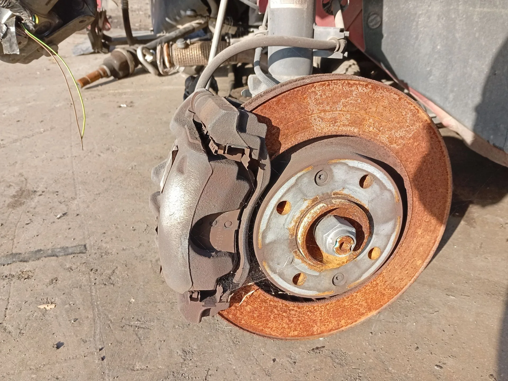 Pinza Freno Delantera Izquierda para Peugeot 208 I (Ca_, Cc_)