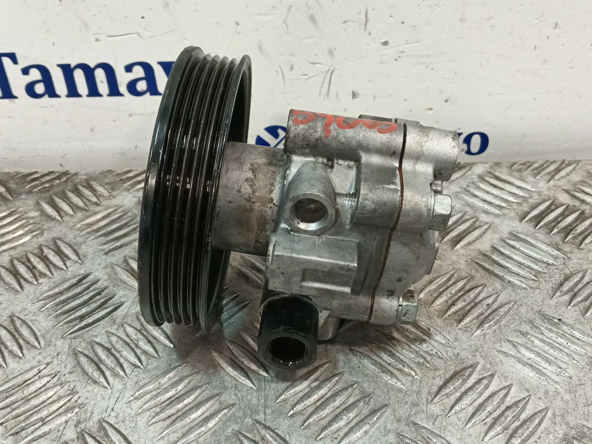 Bomba Direccion para Kia Carnival