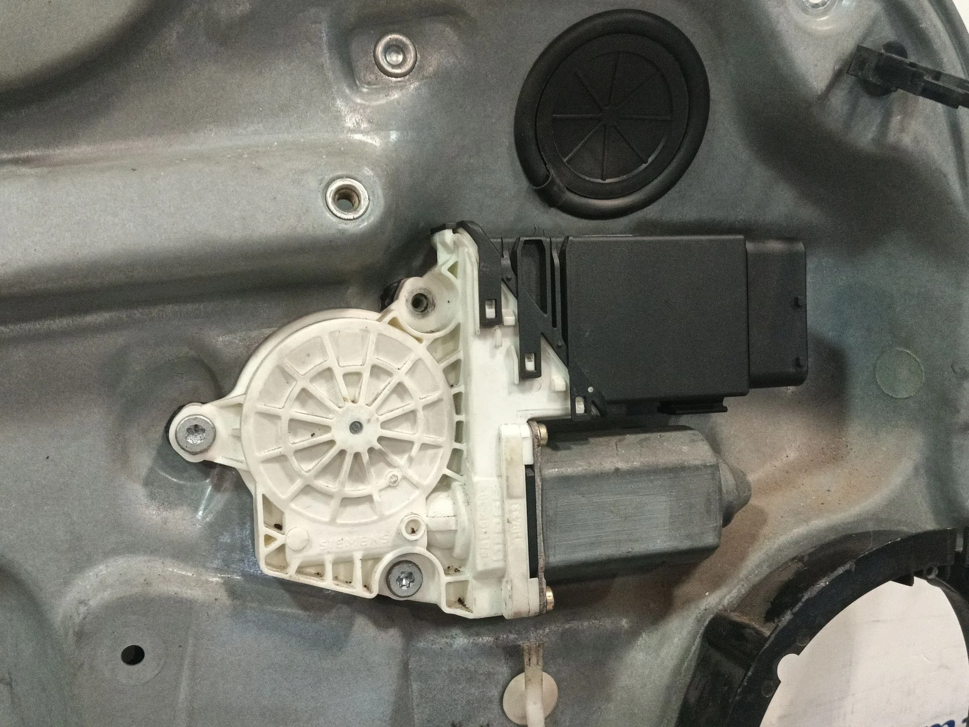 Elevalunas Delantero Izquierdo para Volkswagen Golf Iv (1J1)