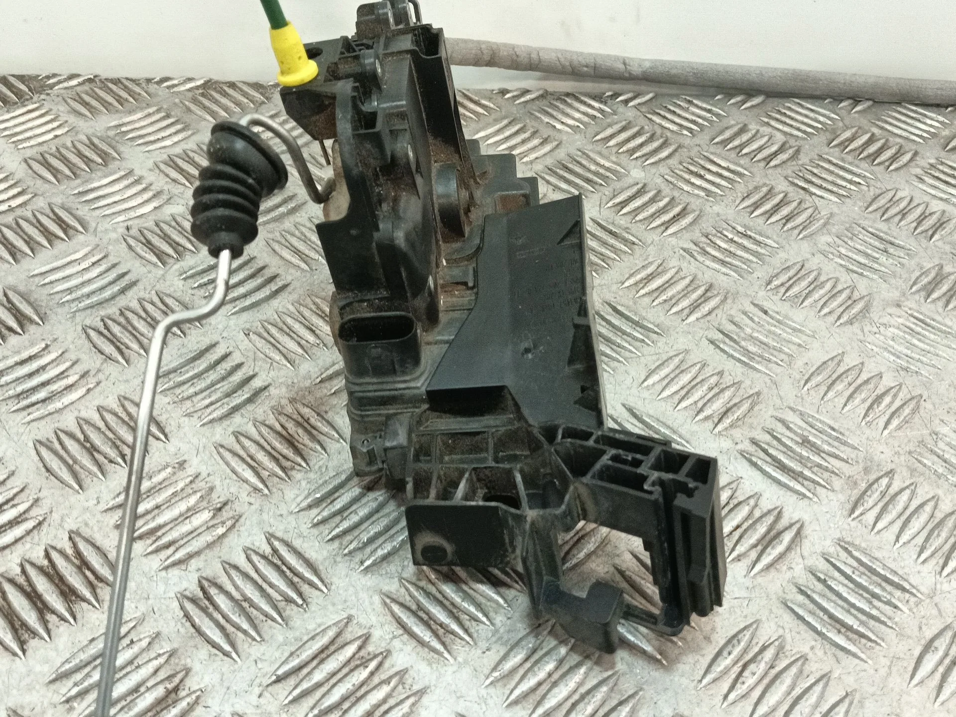 Cerradura Puerta Delantera Derecha para Mercedes-Benz Clase C (W205)