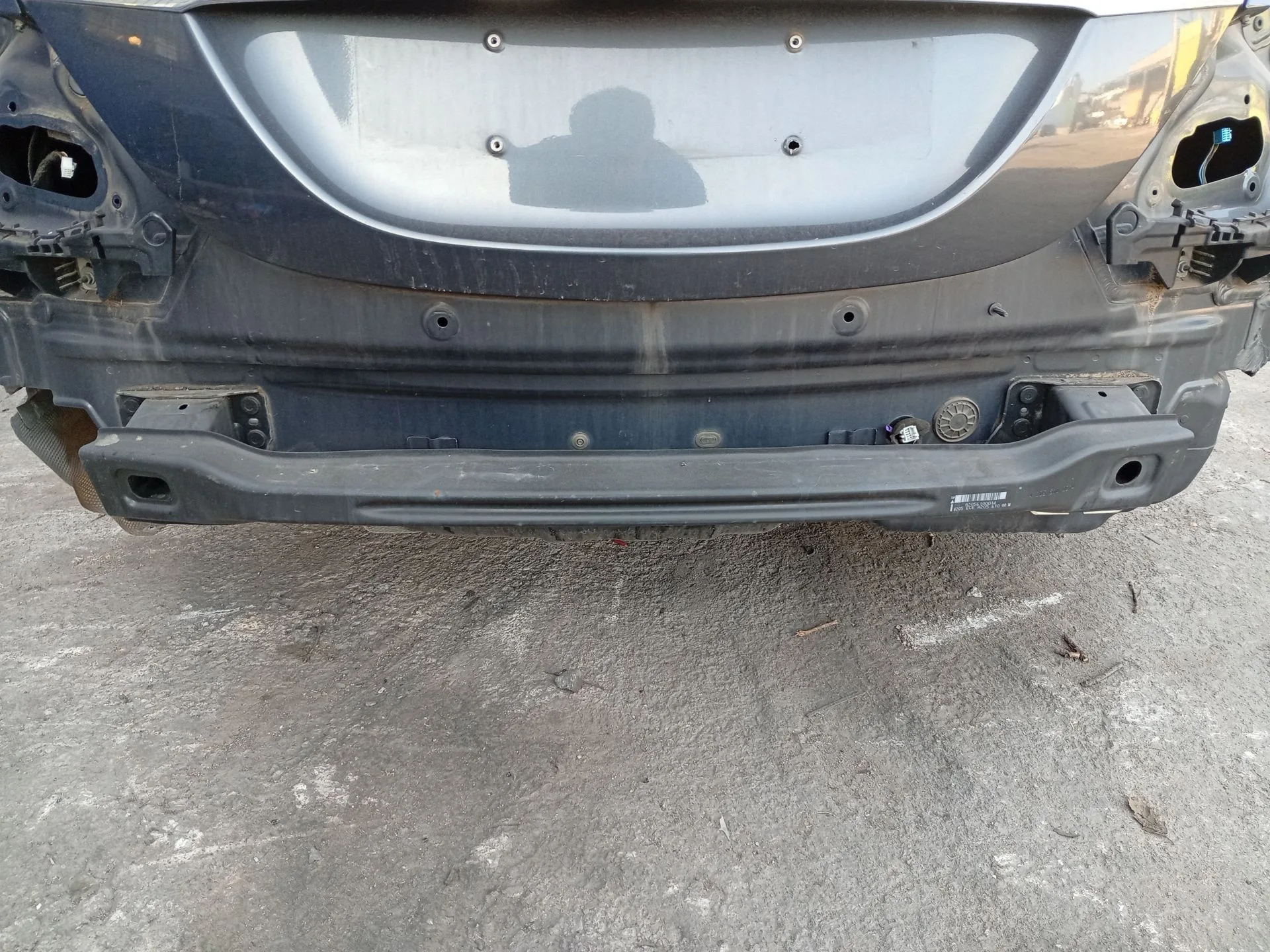 Refuerzo Paragolpes Trasero para Mercedes-Benz Clase C (W205)