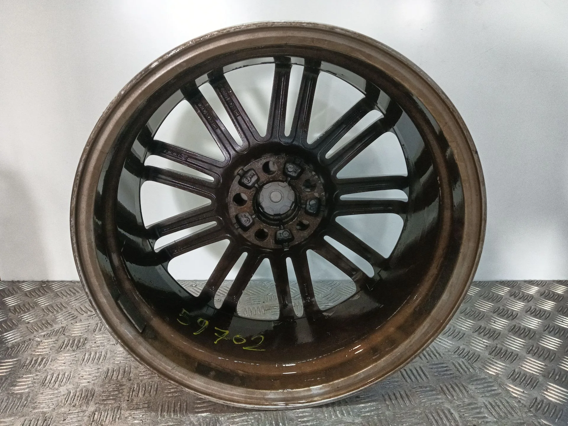 Llanta para Ford Focus C-Max (Dm2)
