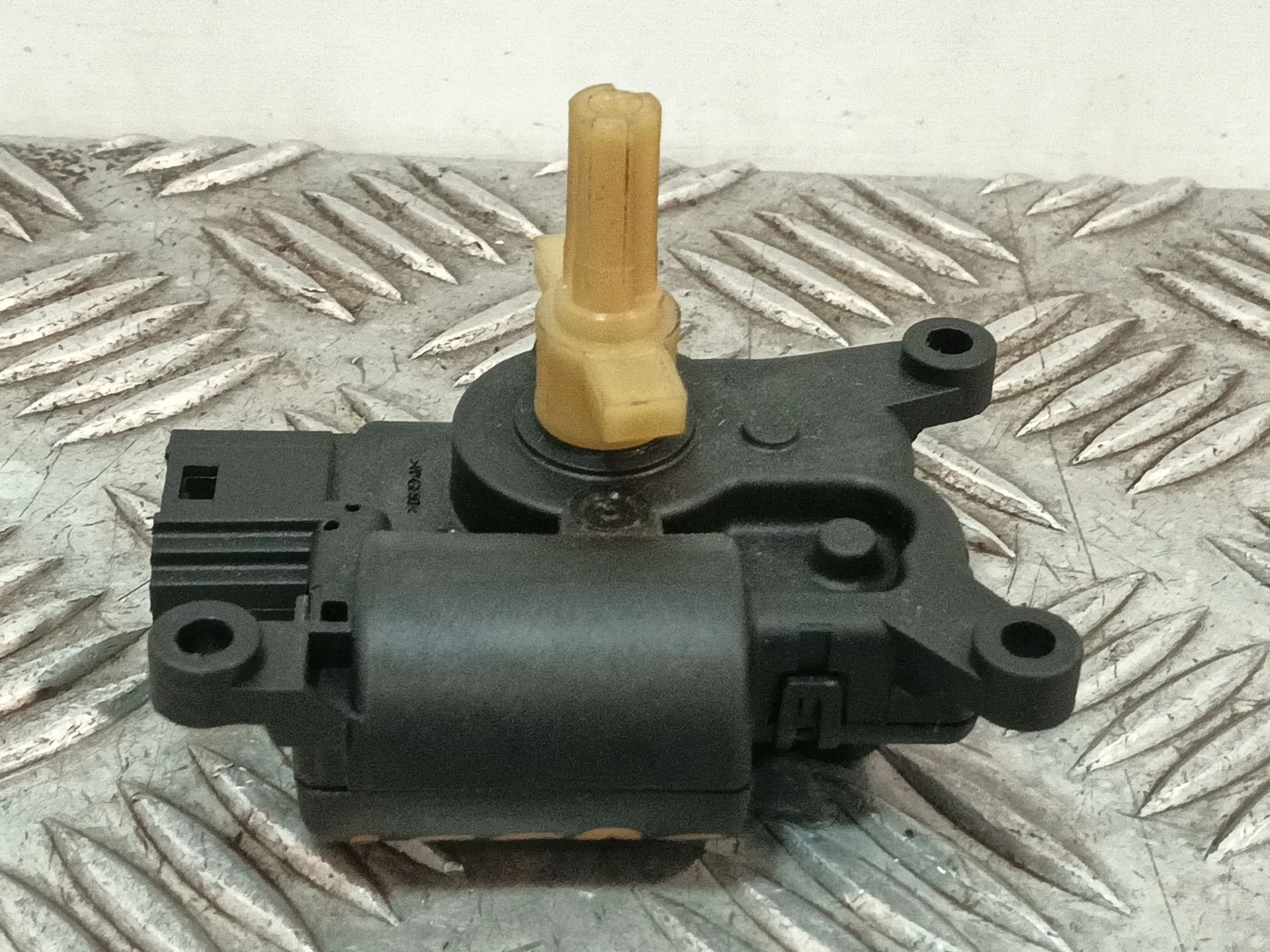 Motor Apertura Trampillas Climatizador para Seat Ibiza V (Kj1, Kjg)