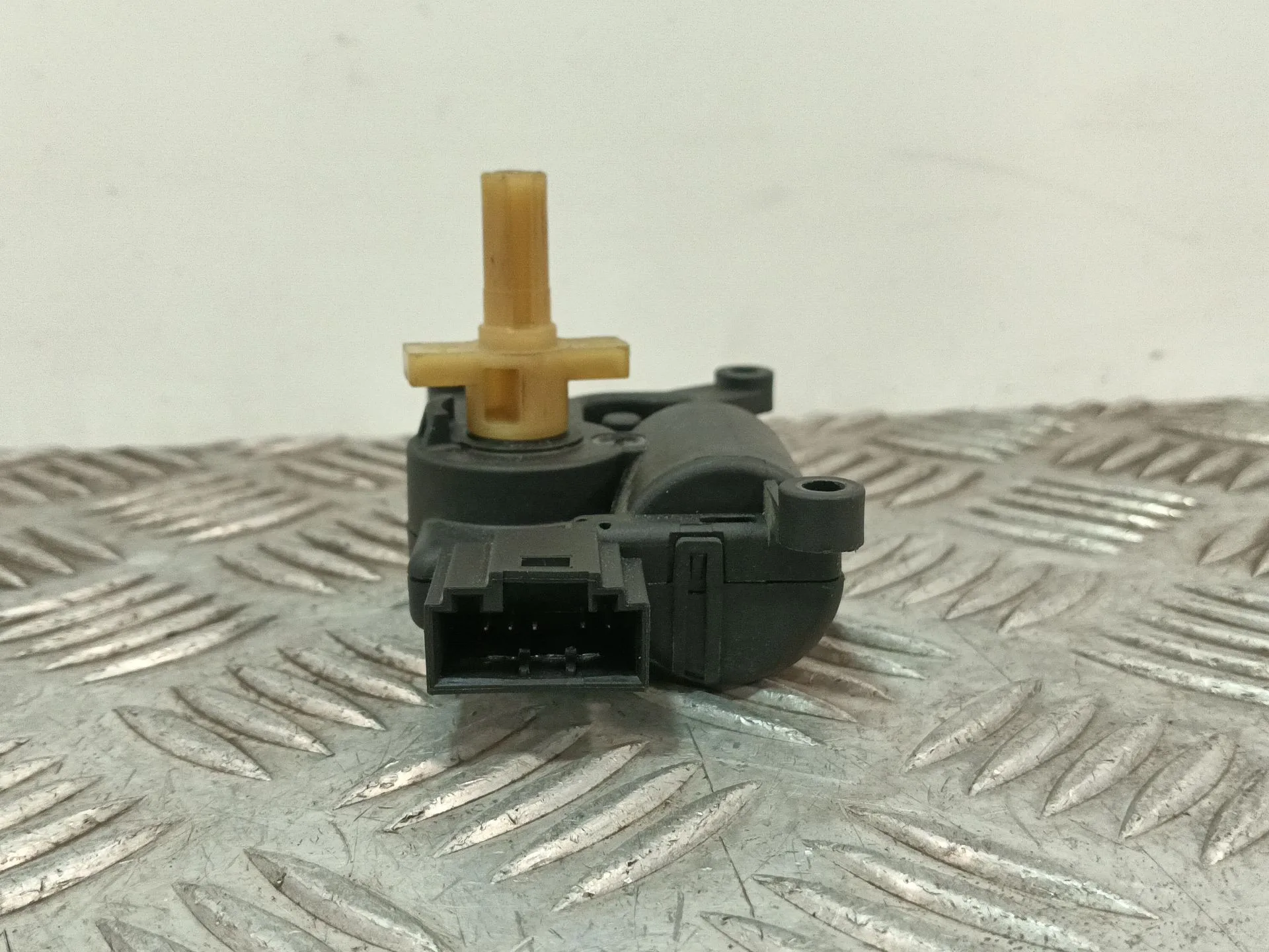 Motor Apertura Trampillas Climatizador para Seat Ibiza V (Kj1, Kjg)
