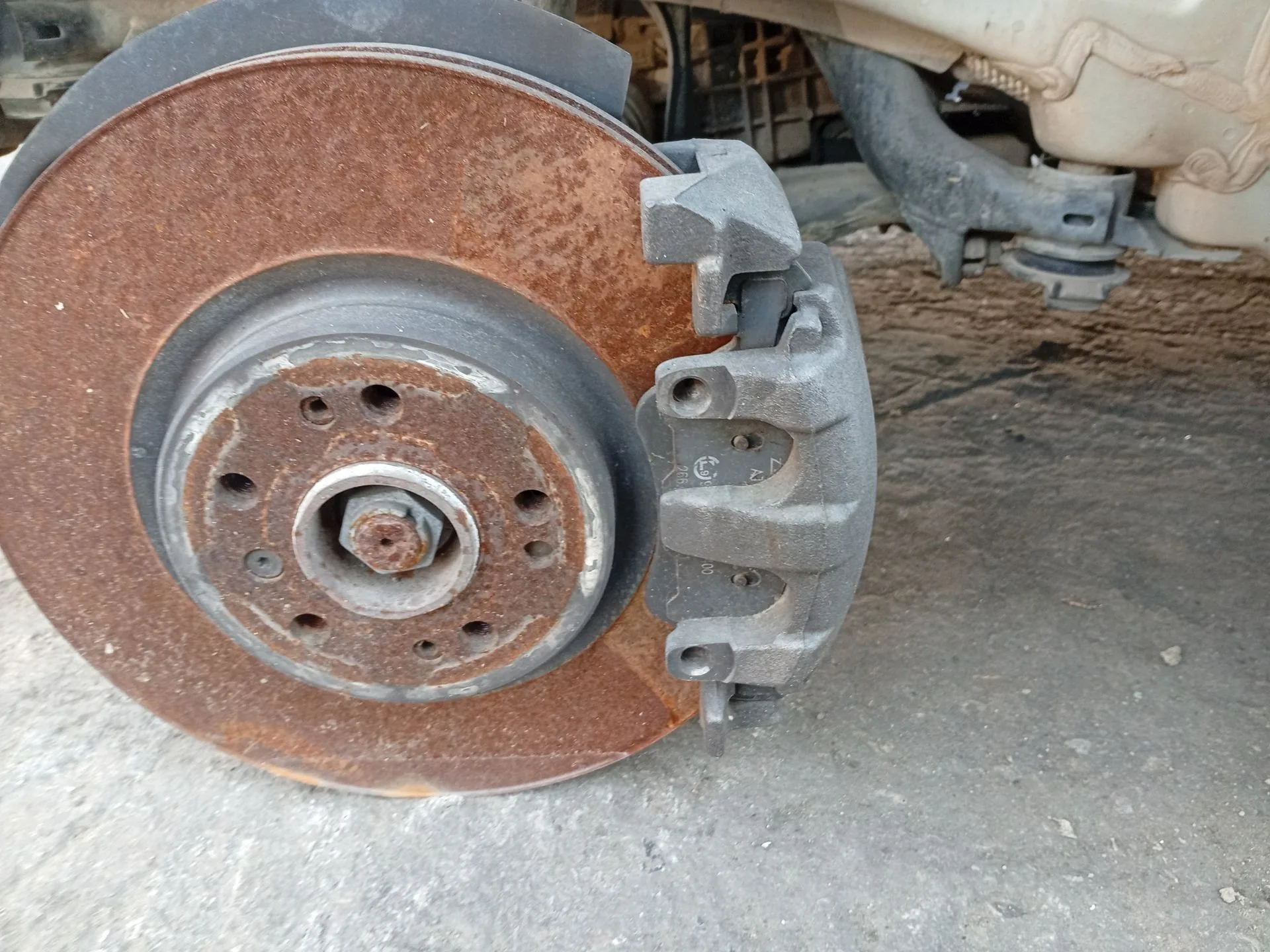 Pinza Freno Delantera Izquierda para Mercedes-Benz Clase M (W164)