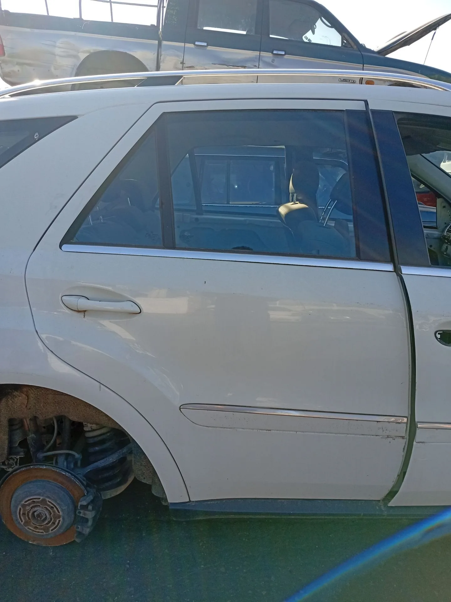 Puerta Trasera Derecha para Mercedes-Benz Clase M (W164)