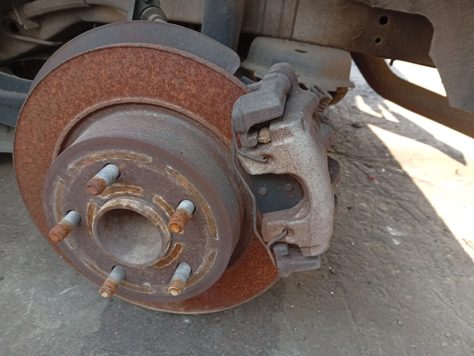 Pinza Freno Trasera Izquierda para Ford C-Max