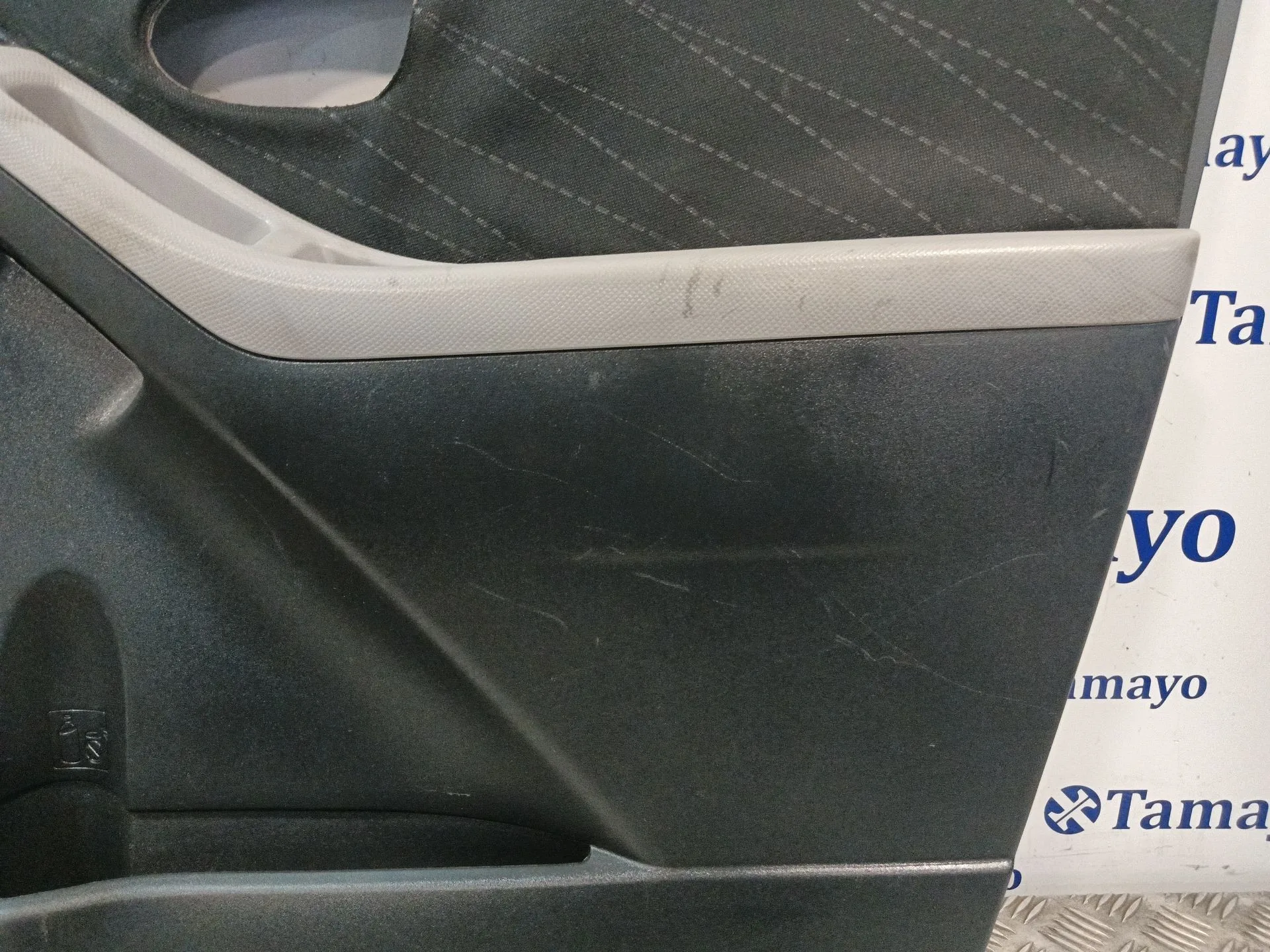 Guarnecido Puerta Delantera Derecha para Toyota Yaris (_P9_)