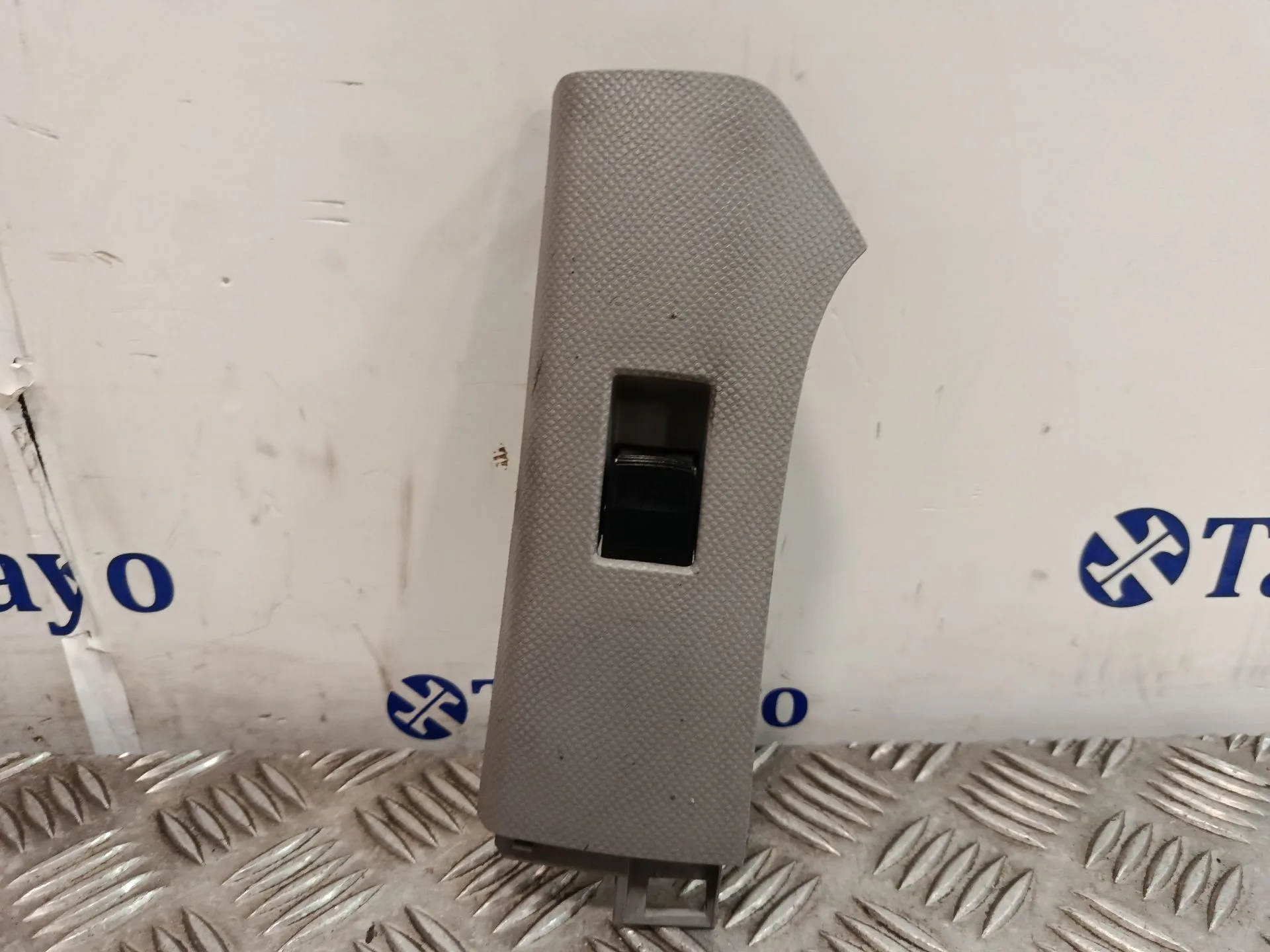 Maneta Elevalunas Delantera Derecha para Toyota Yaris (_P9_)