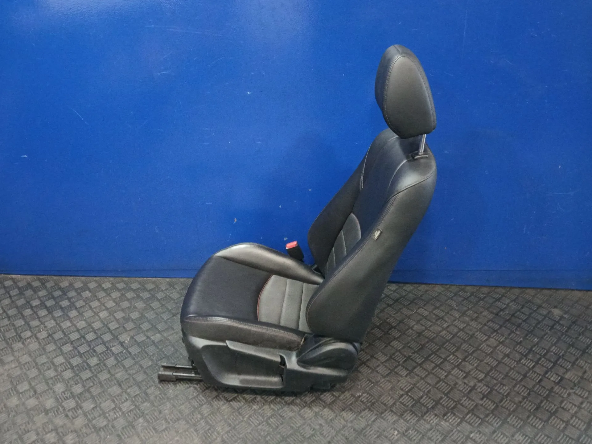 Asiento Delantero Izquierdo para Mazda Cx-3 (Dk)