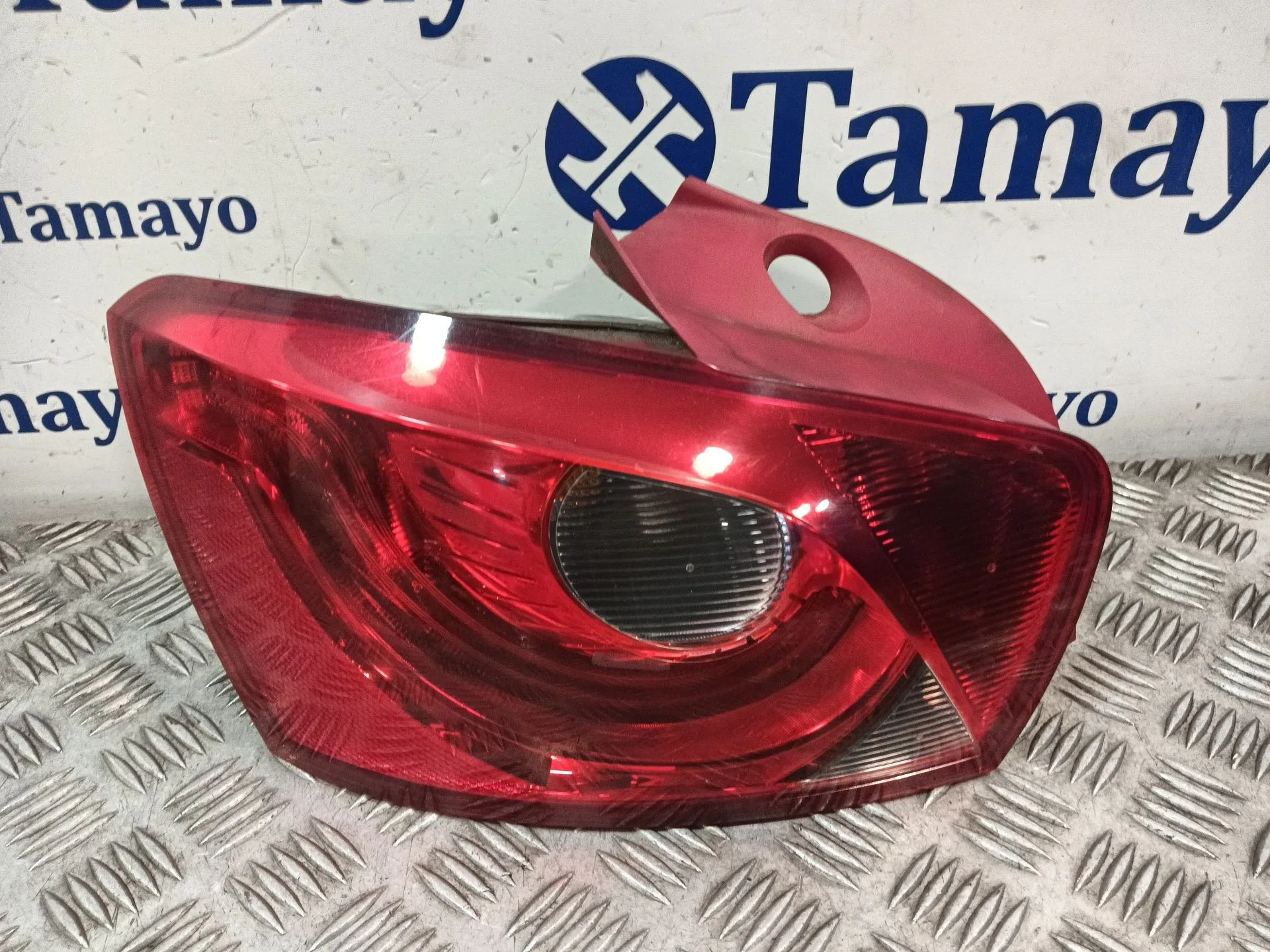 Piloto Trasero Izquierdo para Seat Ibiza Iv (6J5, 6P1)