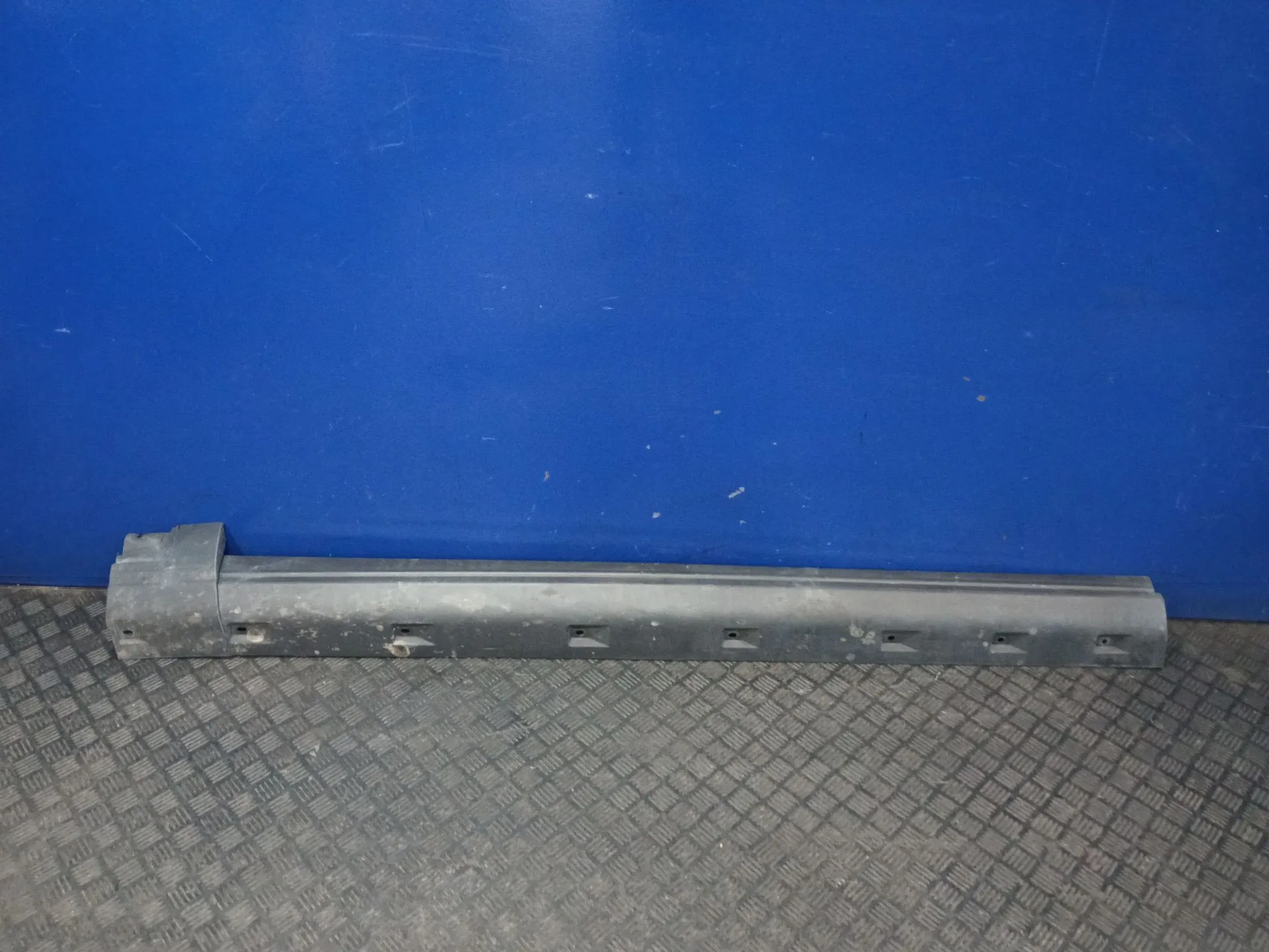 Spoiler Talonera Izquierda para Land Rover Discovery Iv (L319)