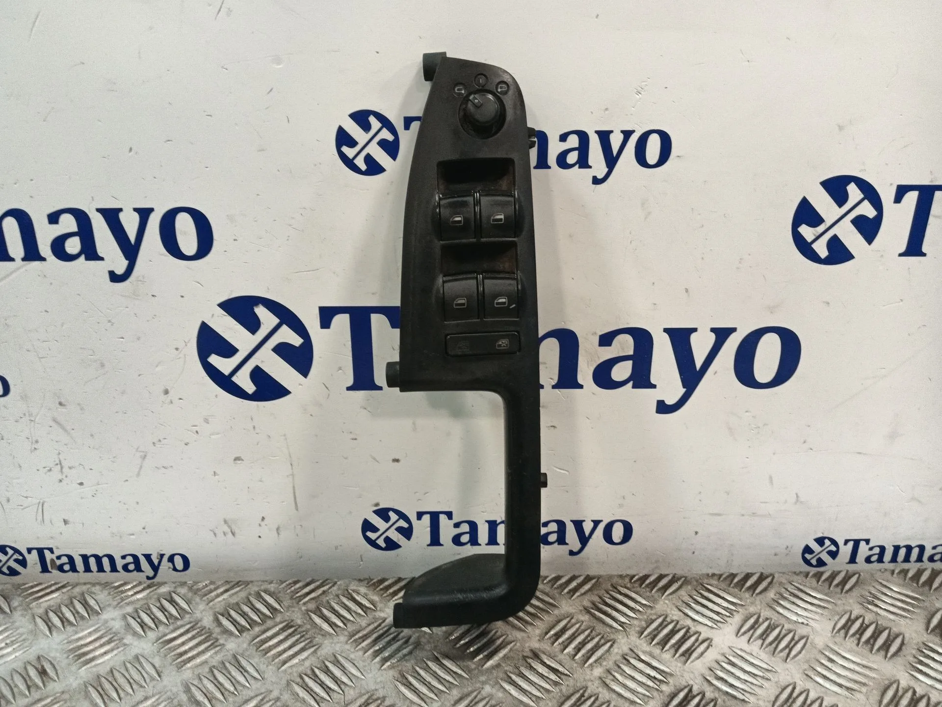Mando Elevalunas Delantero Izquierdo para Audi A4 B7 Avant (8Ed)