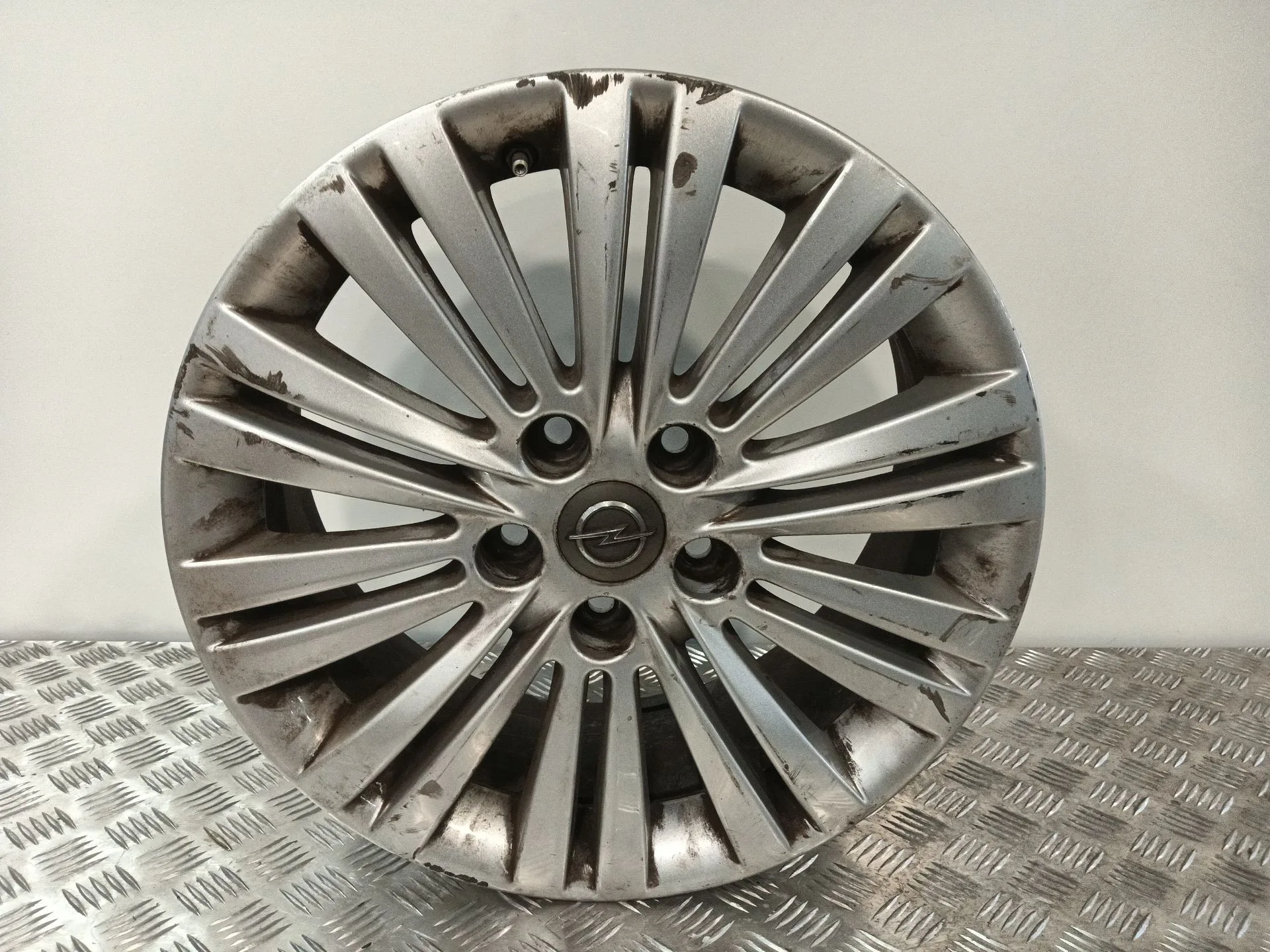 Llanta para Opel Astra J (P10)