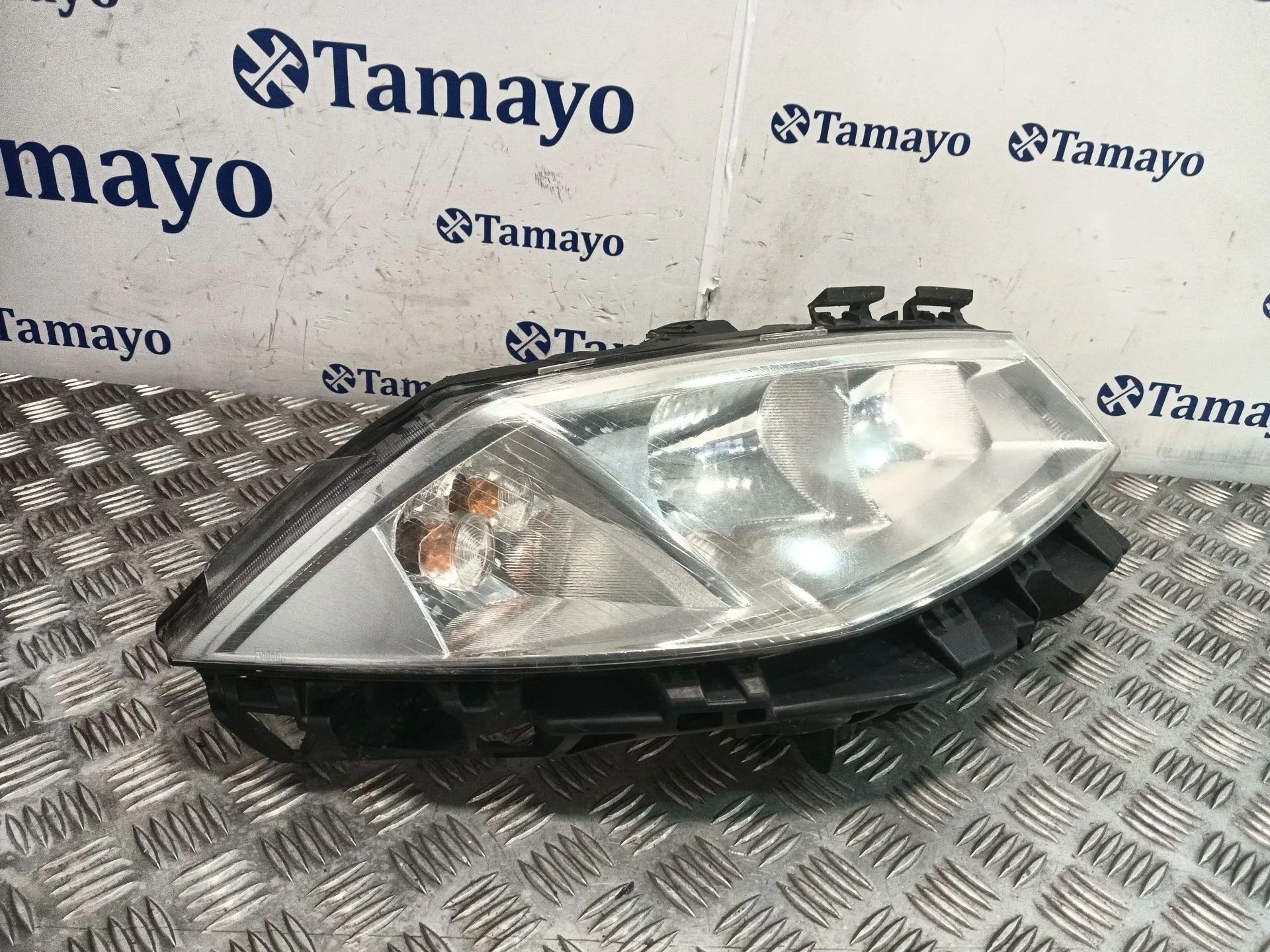Faro Derecho para Renault Megane Ii (Bm0/1_, Cm0/1_)