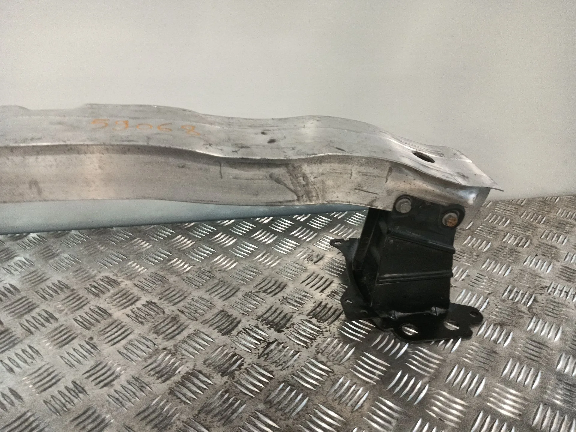 Refuerzo Paragolpes Delantero para Audi A3 (8P)