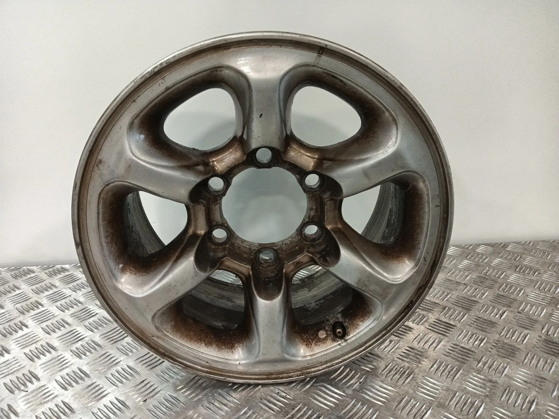 Llanta para Mitsubishi Montero (V3_W, V2_W, V4_W, V5_W)