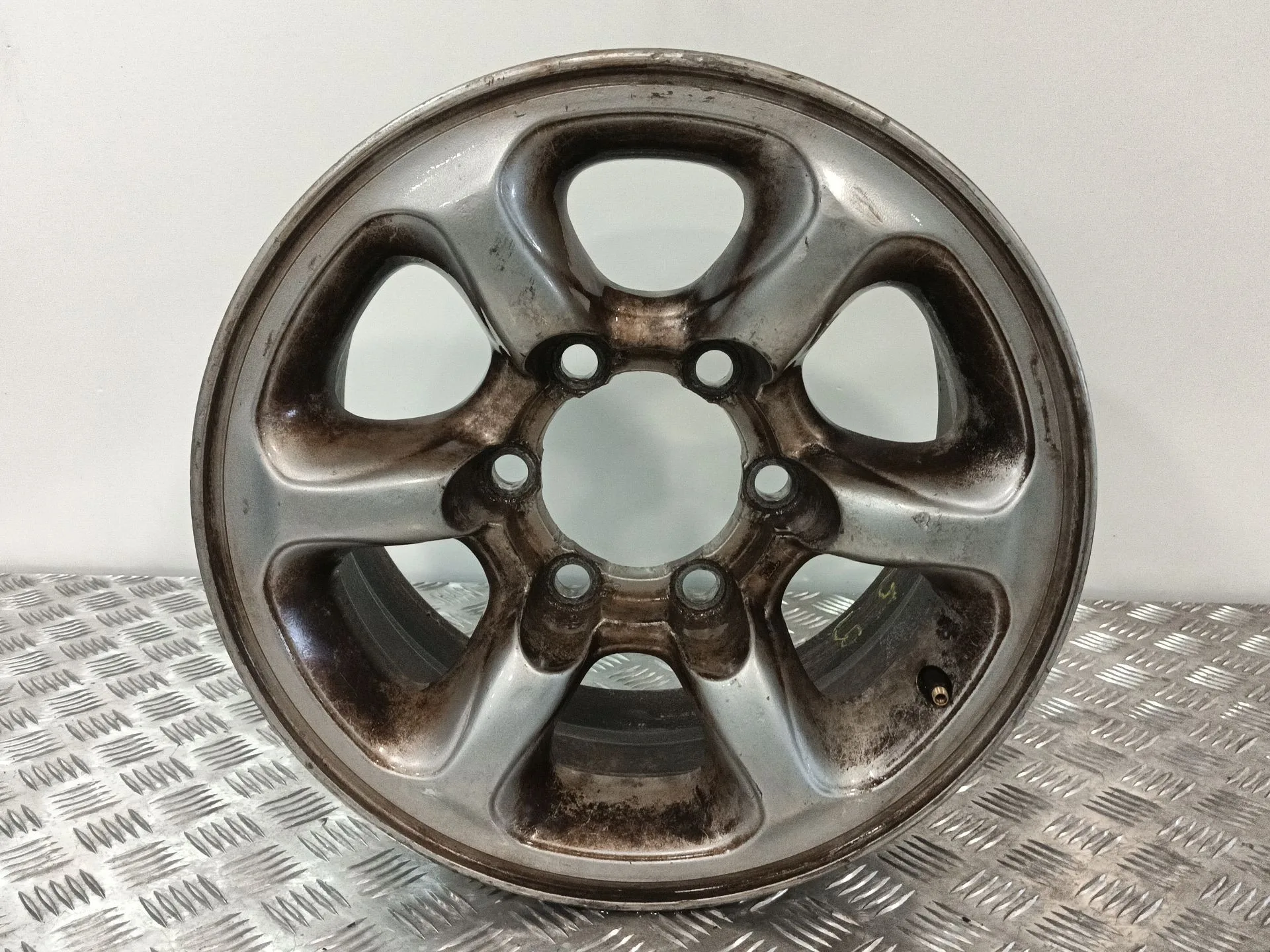 Llanta para Mitsubishi Montero (V3_W, V2_W, V4_W, V5_W)