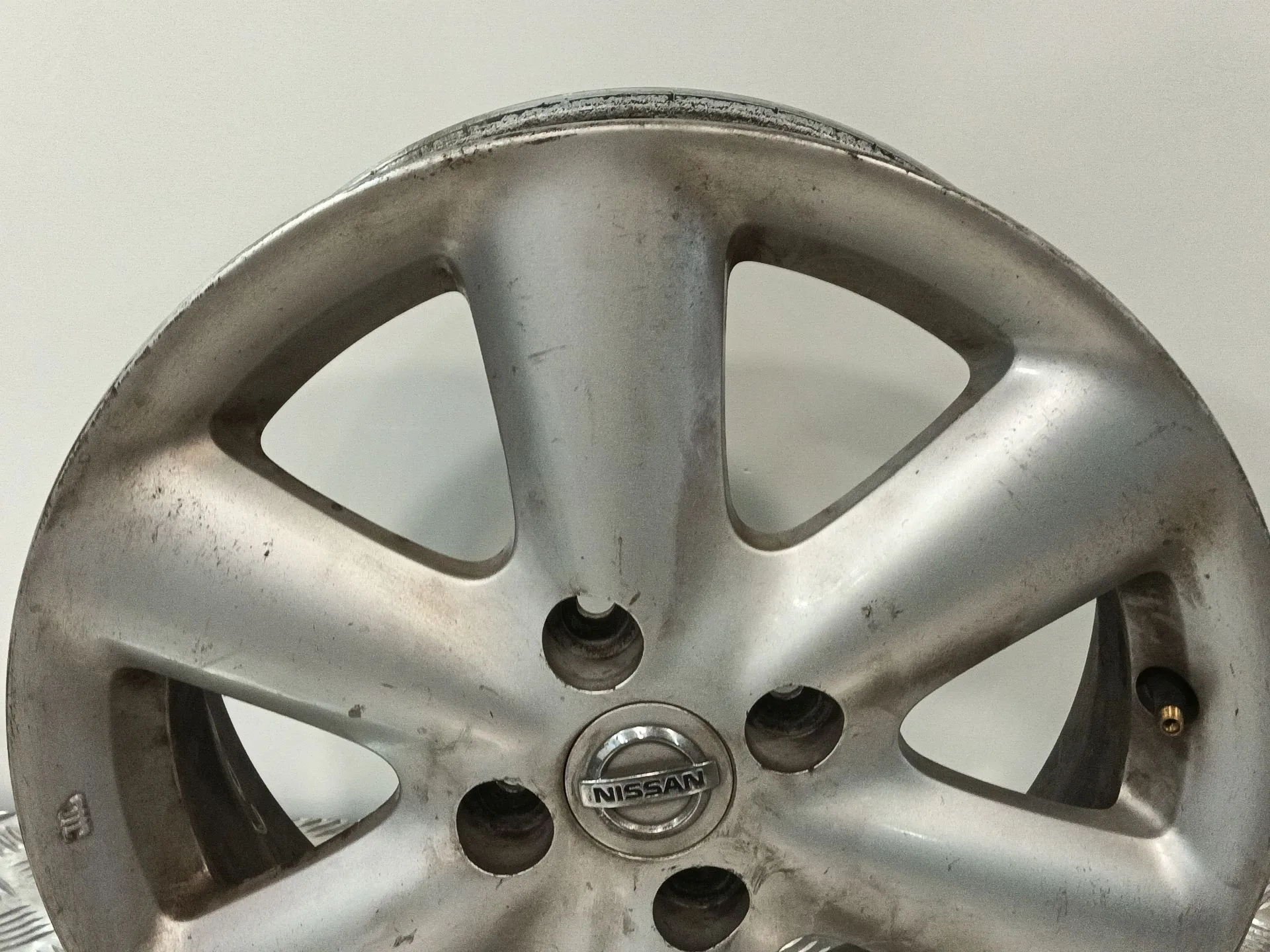 Llanta para Nissan Note (E11, Ne11)