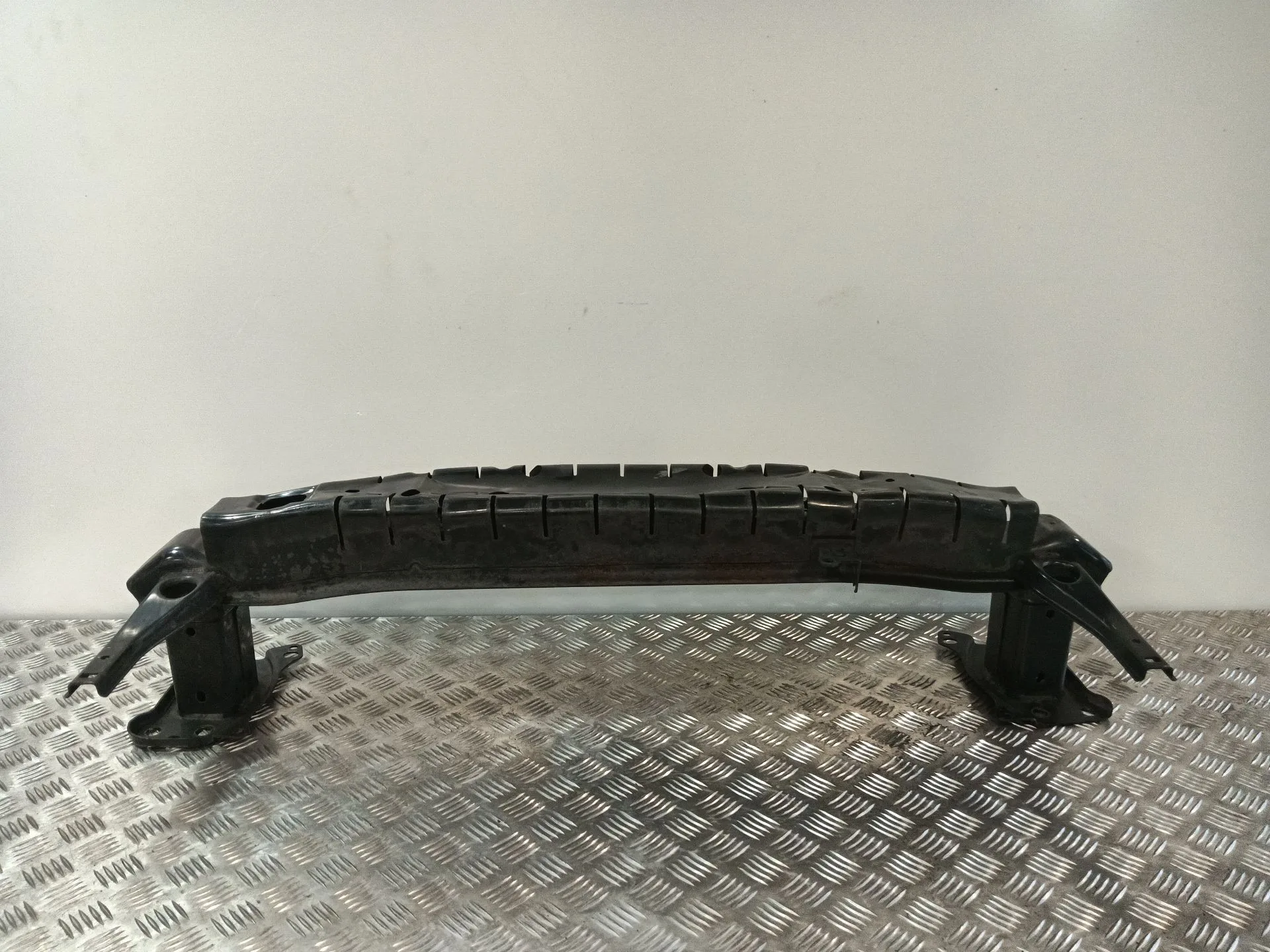 Refuerzo Paragolpes Delantero para Volkswagen Passat B7 Variant (365)