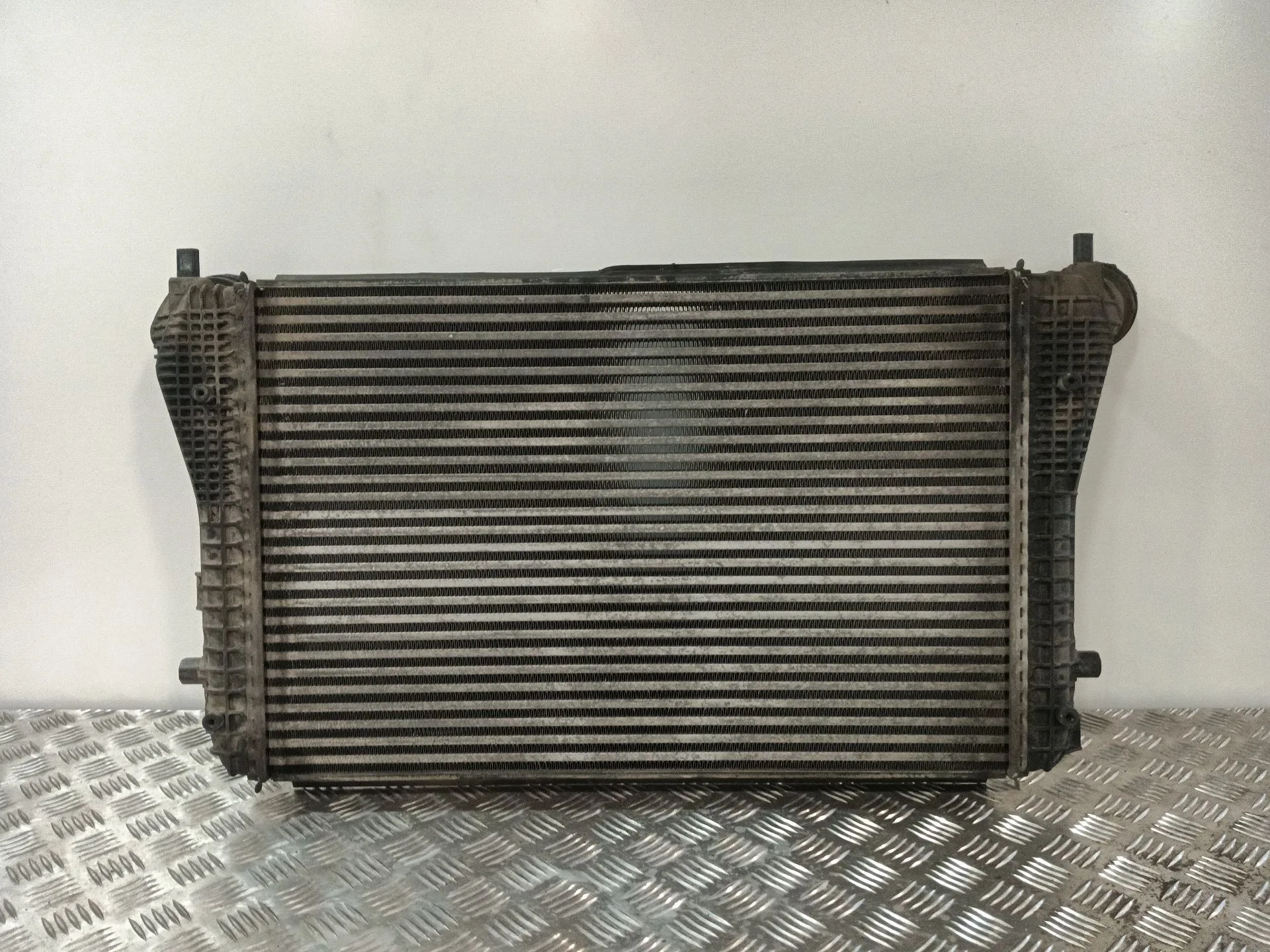 Intercooler para Volkswagen Passat B6 Variant (3C5)